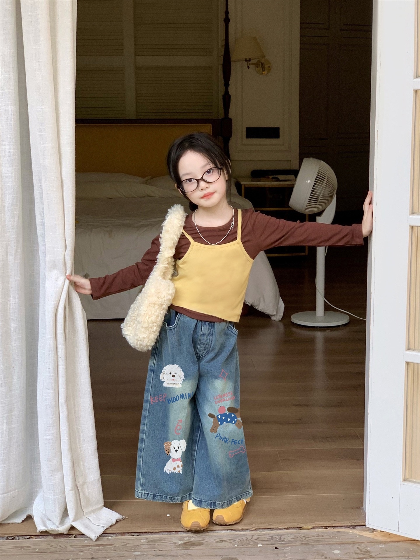 活潑狗狗牛仔褲