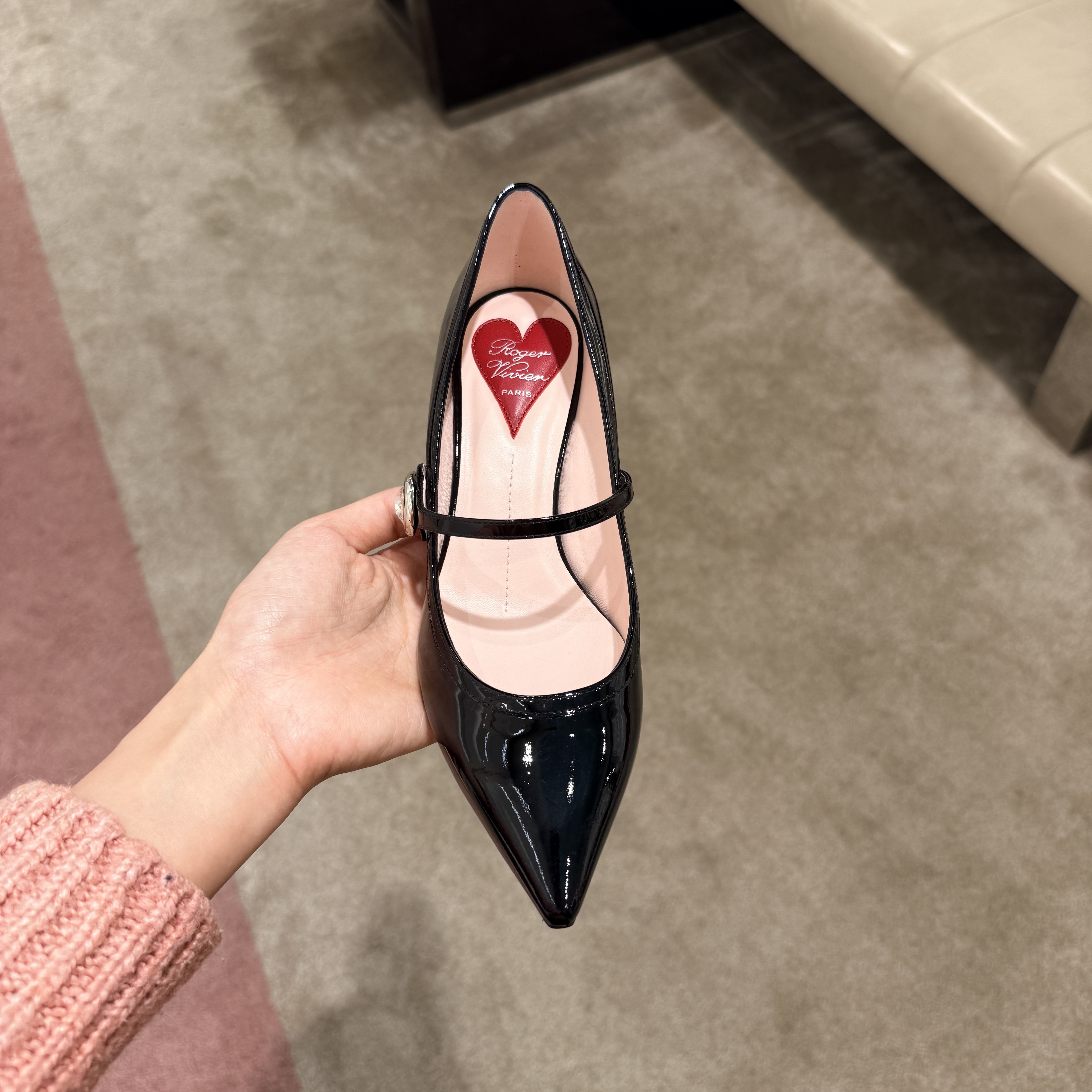 Roger Vivier RV Virgule Babies button heels black