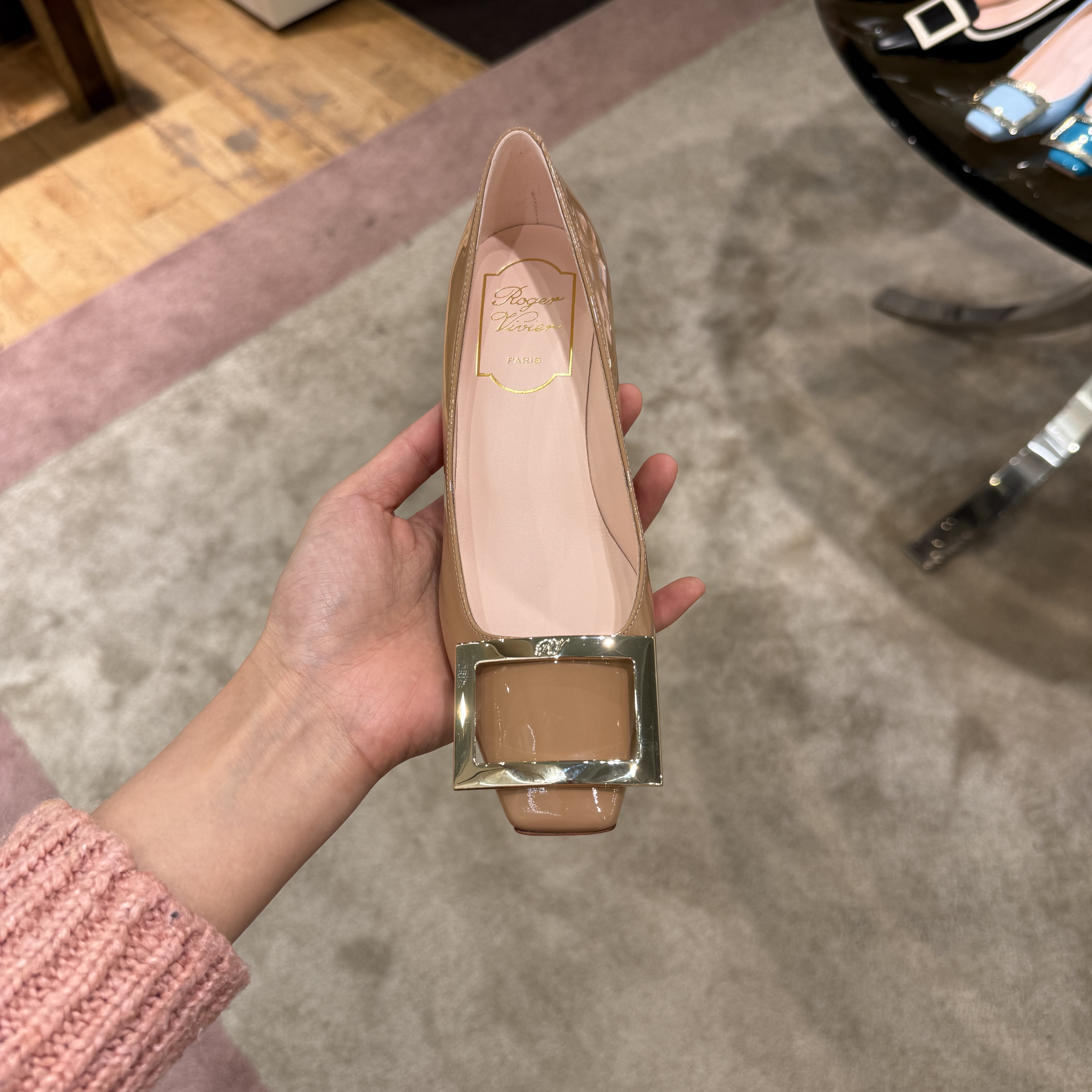 Roger Vivier RV trompette heels patent nude 45mm