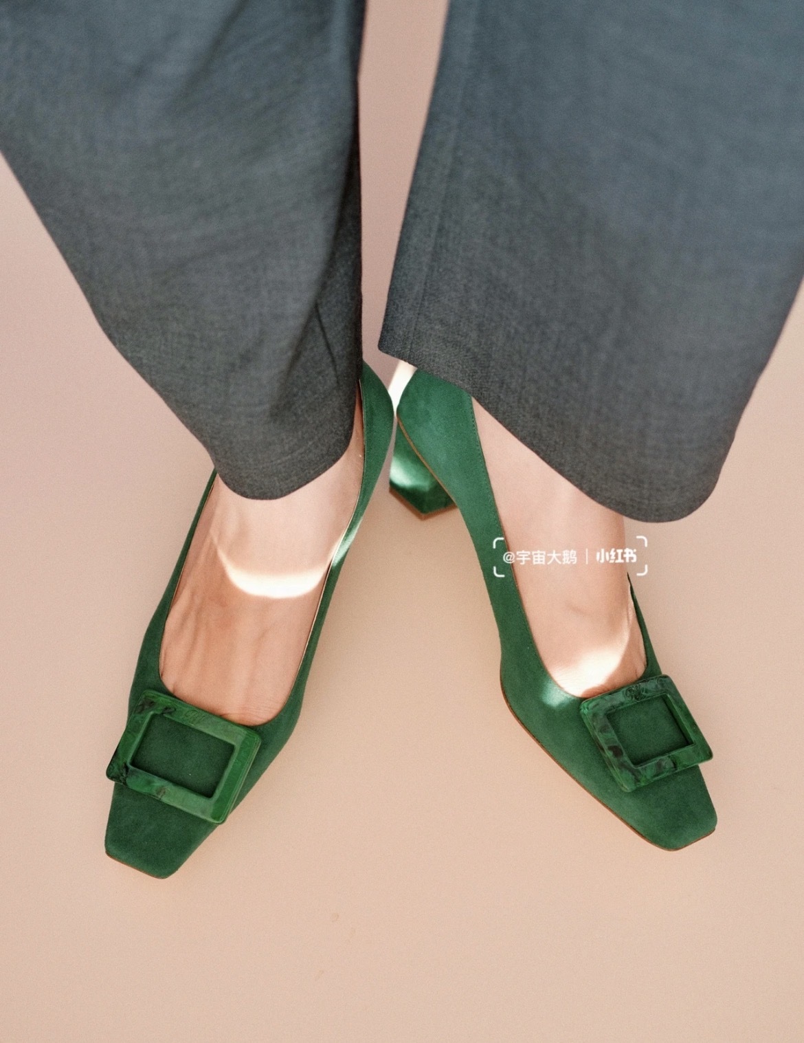 Roger Vivier RV Belle Vivier suede heels green