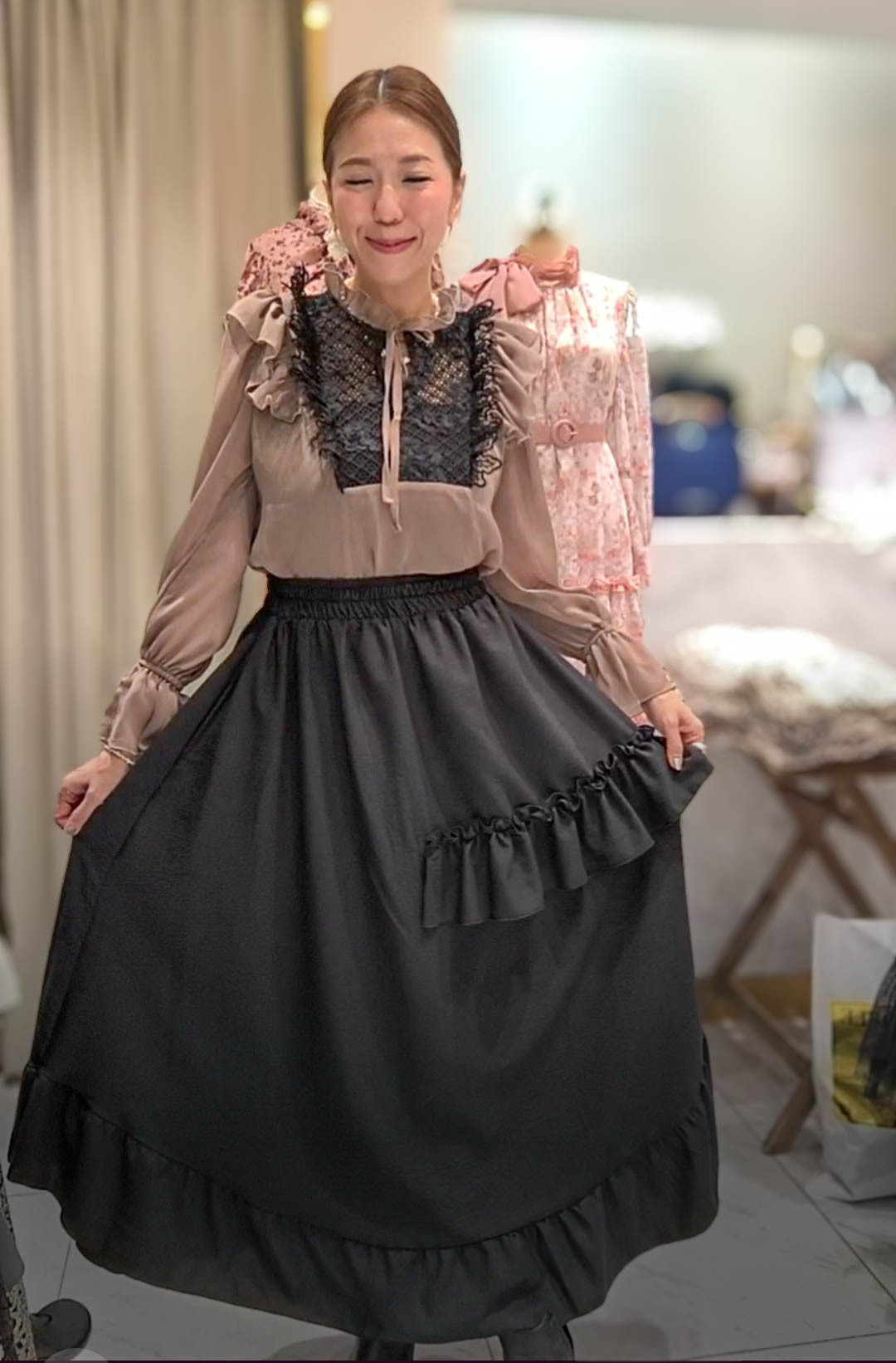 🥰K1368  ▶️胸前鏤空上衣 👉B:108cm  L:62cm
