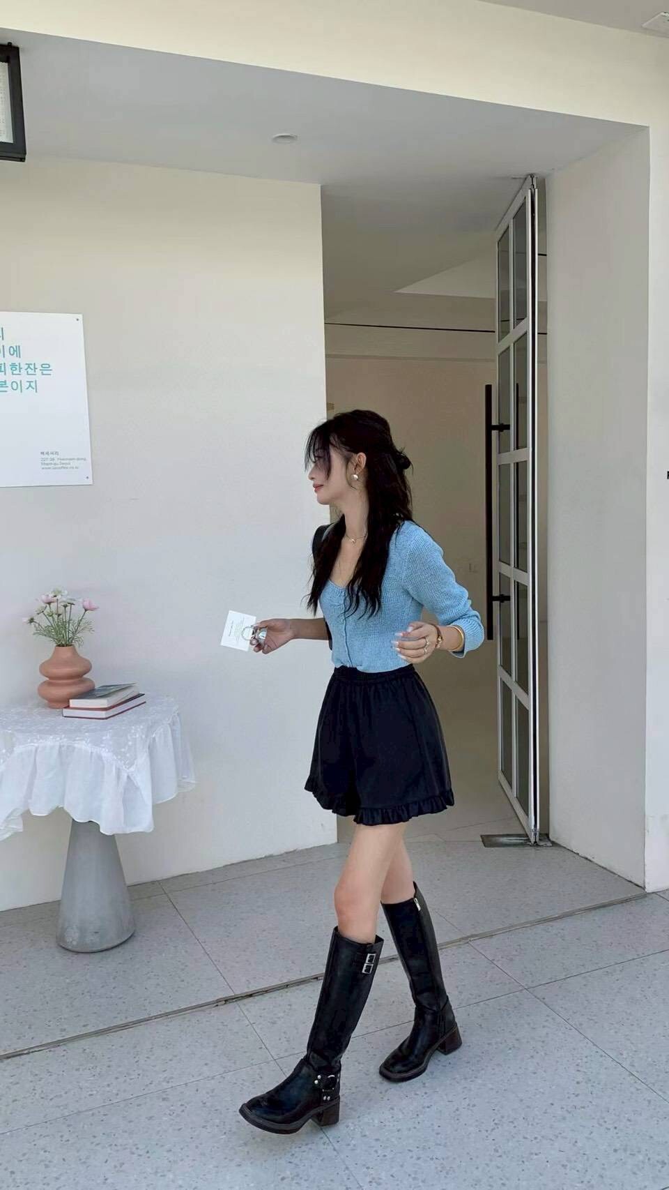 B10025-超顯瘦下荷葉鬆緊皮革短褲