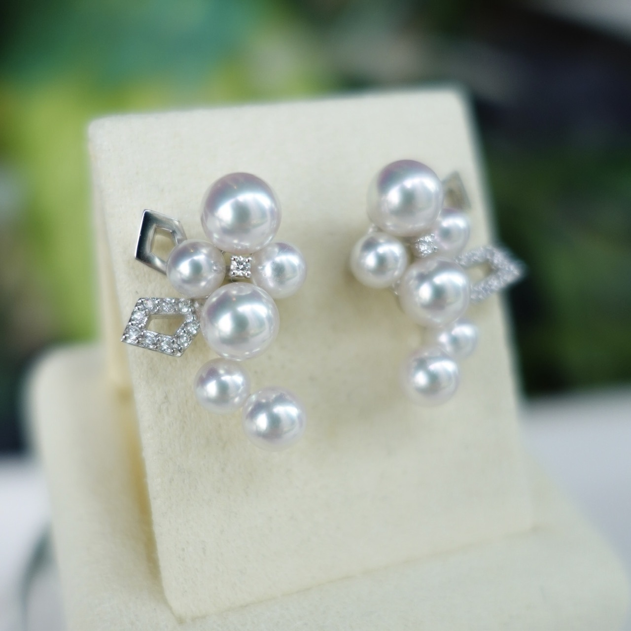 18K金鏡面光澤日本AKOYA珍珠鑽石耳釘