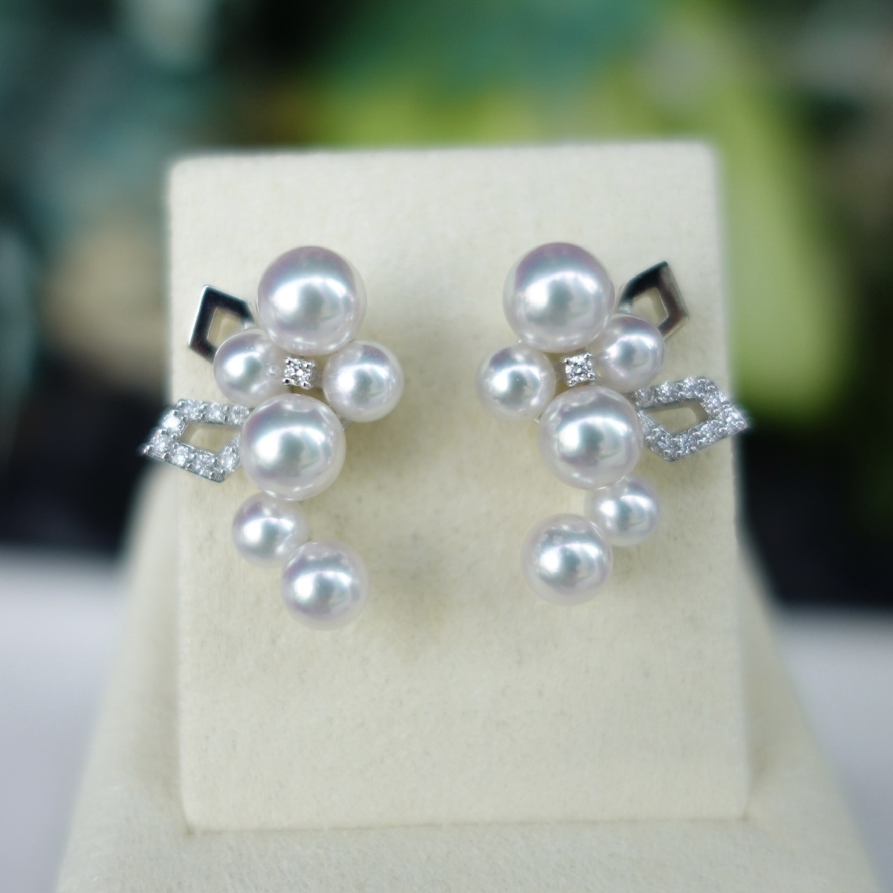 18K金鏡面光澤日本AKOYA珍珠鑽石耳釘