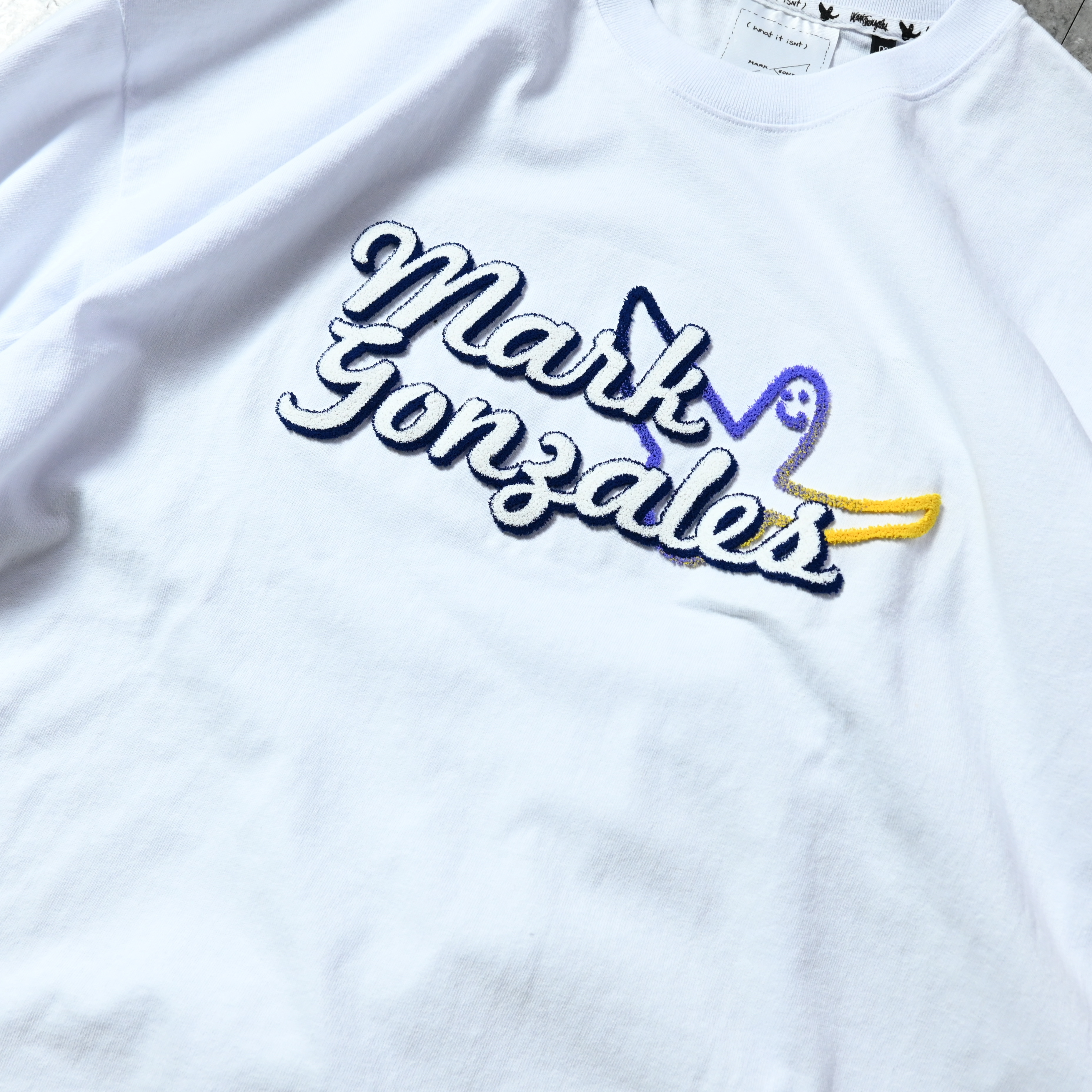(What it isNt) ART BY MARK GONZALES Color Angel Big Tee