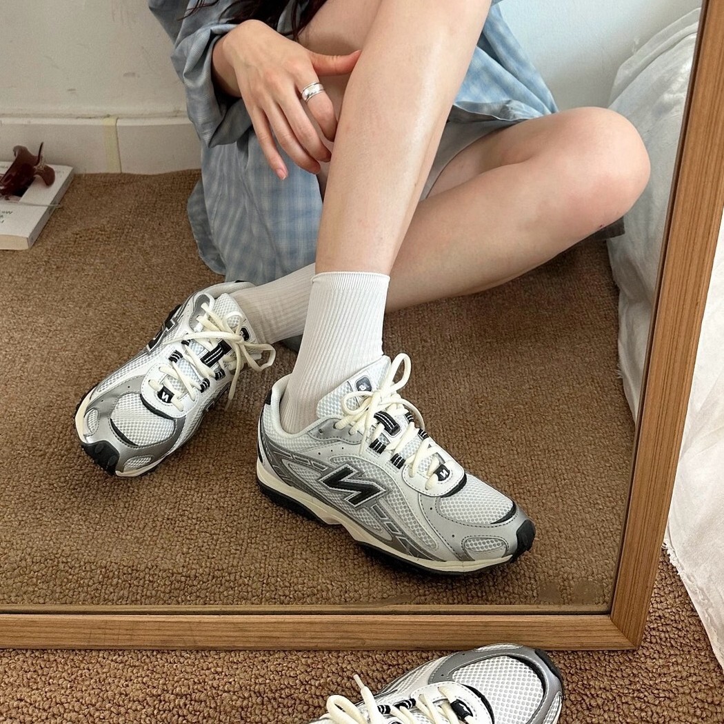 <超低價😍> New Balance 204L #張員瑛同款 奶油銀光