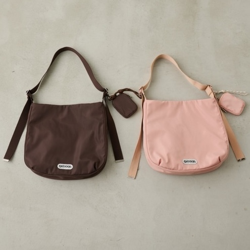 OUTDOOR PRODUCTS 肩背包 附迷你小包