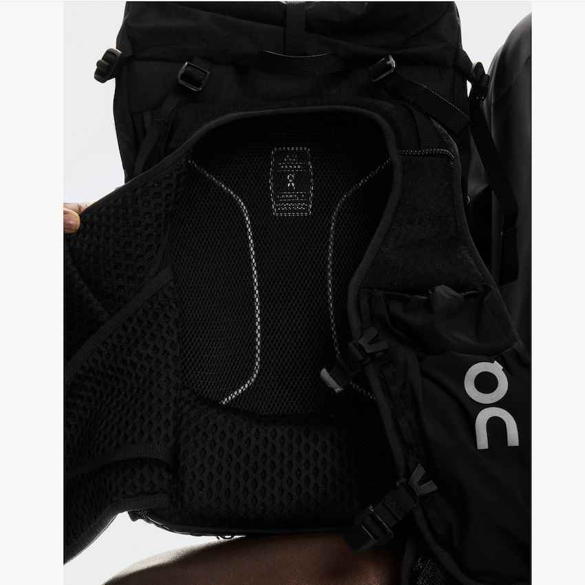 日本 On Running Trail Pack 20L 背包