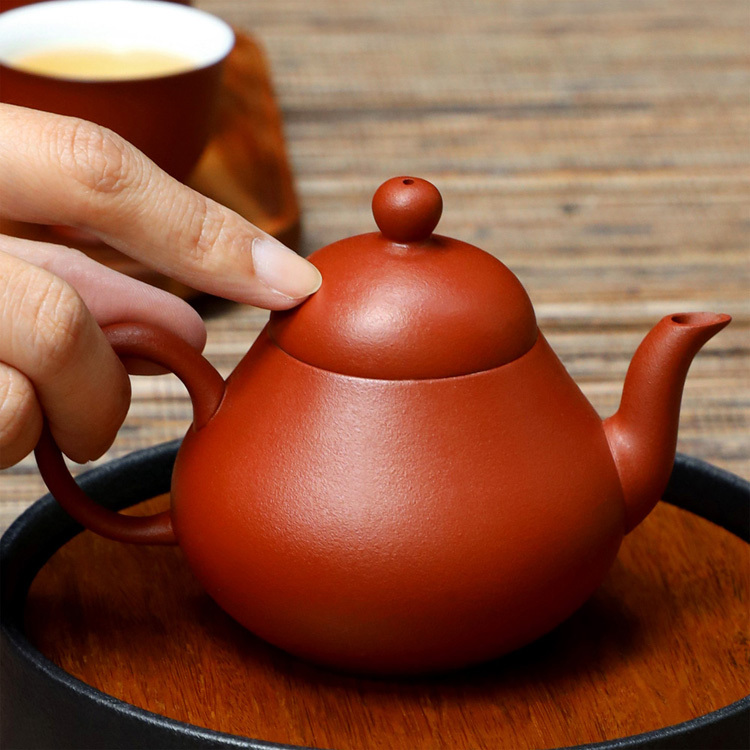 朱泥梨形壺(140ml)