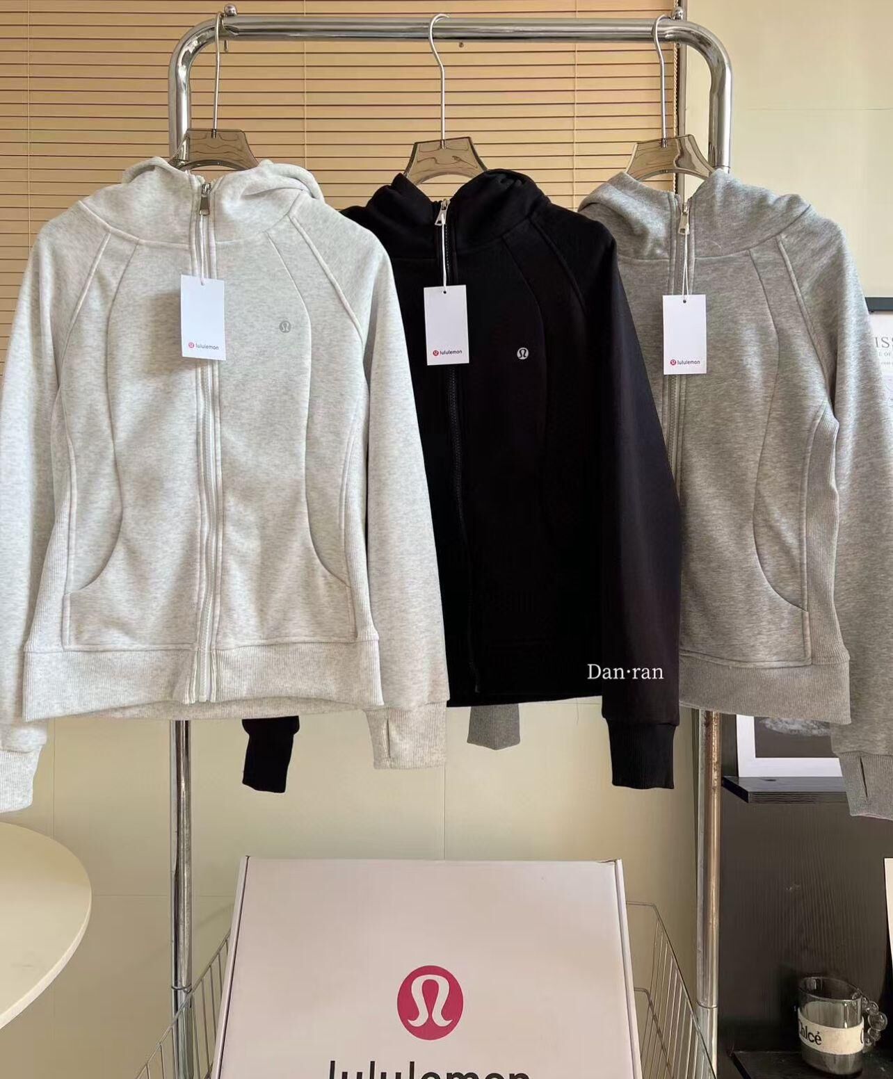 廠單 lululemon空氣棉連帽外套