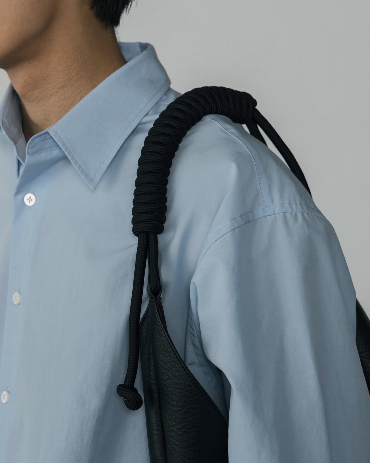 <日本線限定！>LURAKU 合成皮 繩索把手 手提 肩揹 兩用包