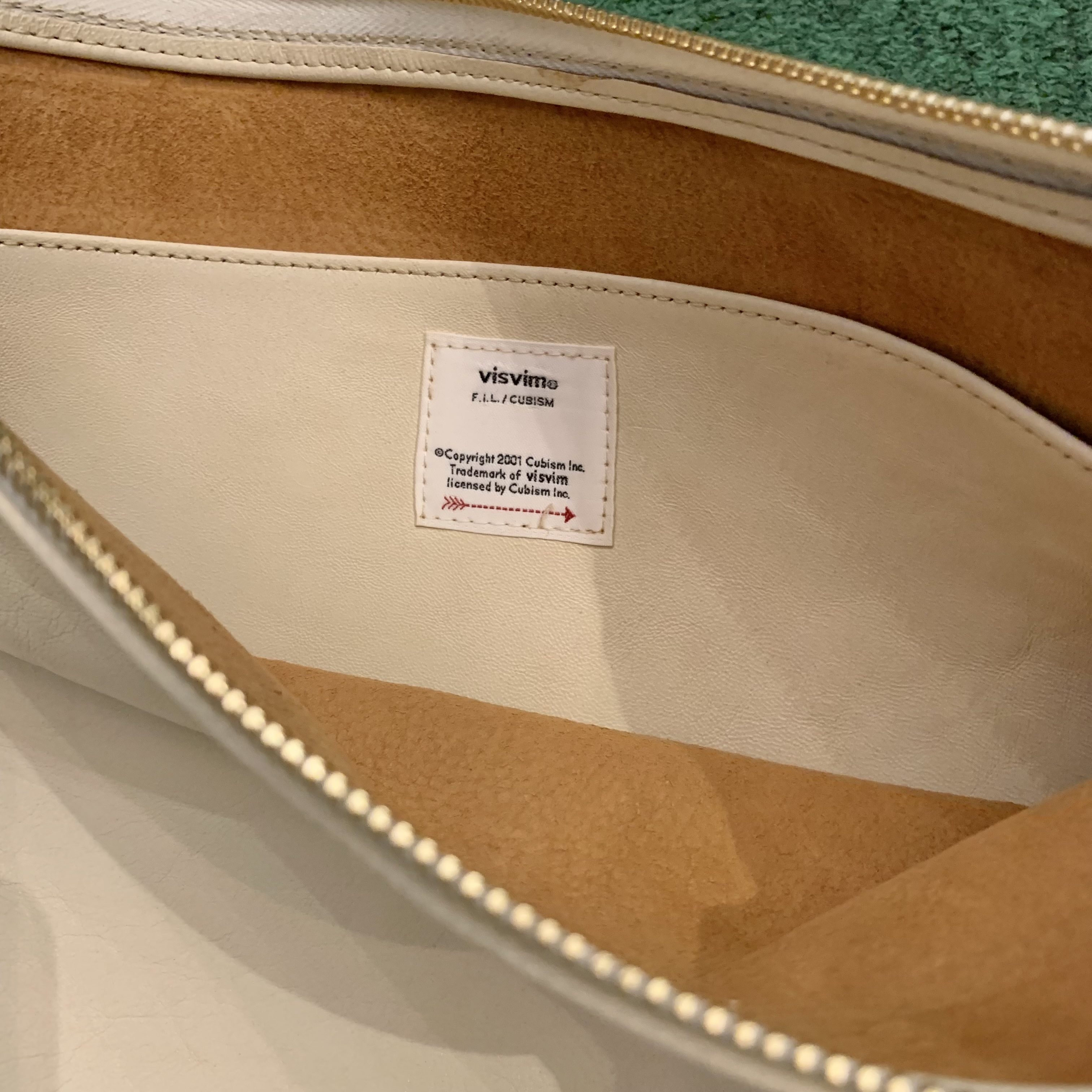 10/1 ARRIVAL: VISVIM LEATHER TRAVEL CASE - WHITE IN STOCK NOW (現貨發售中)