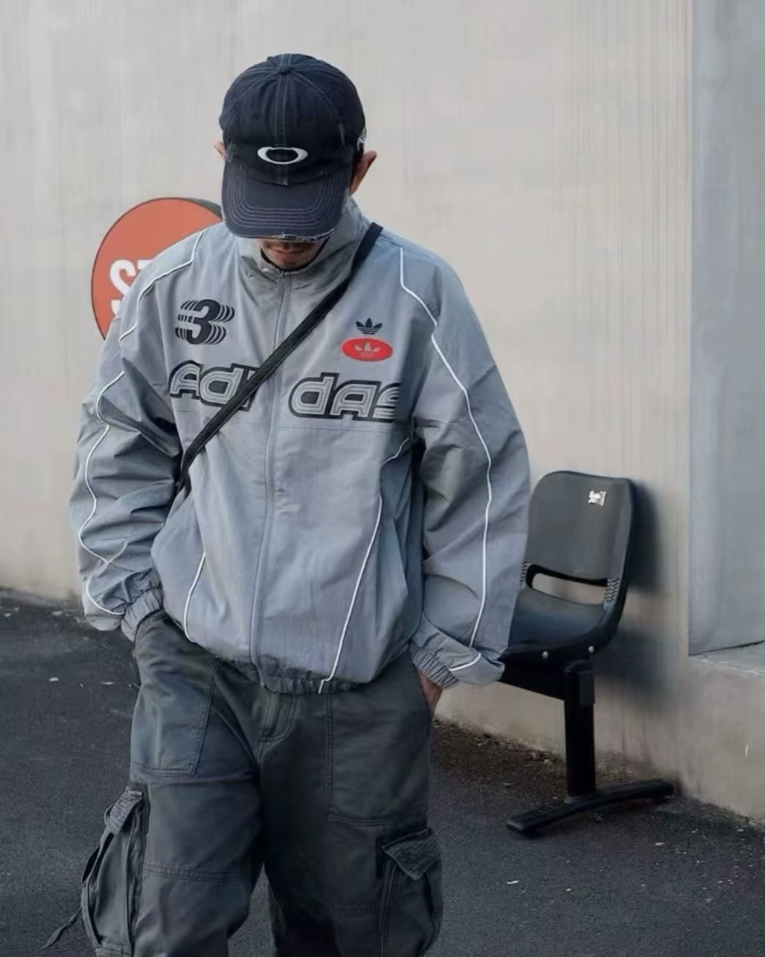 #國外限定代購 ADIDAS ORIGINALS 賽車風 復古 立領防風外套 JM8034 灰