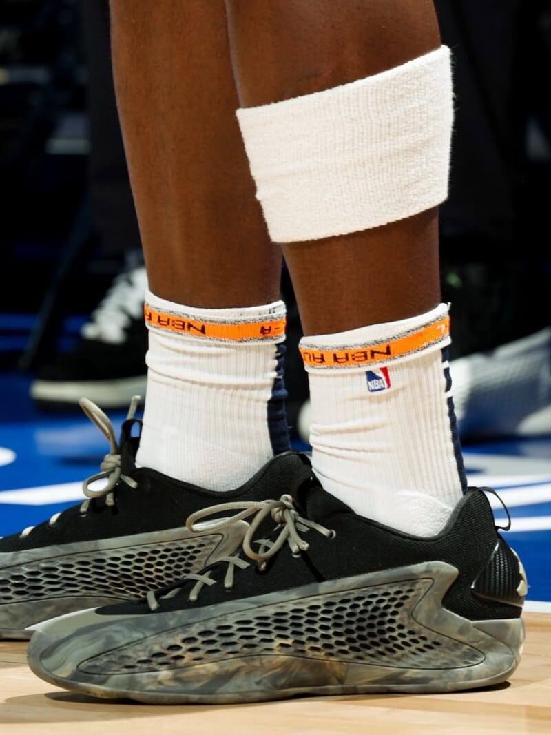 【adidas 愛迪達】ANTHONY EDWARDS 1 LOW 籃球鞋