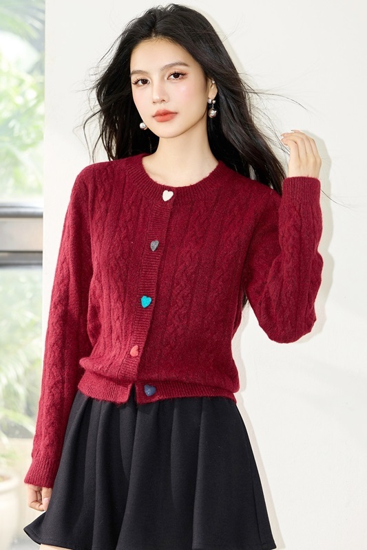 【零碼出清不退換】愛心彩釦針織上衣外套