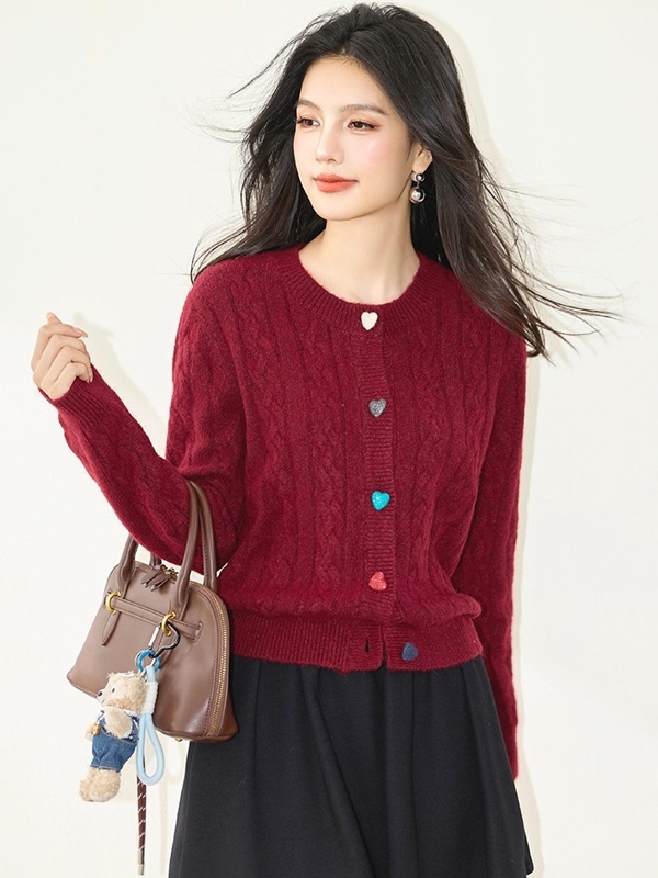 【零碼出清不退換】愛心彩釦針織上衣外套