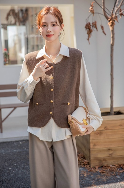 圓領金釦針織背心 兩色