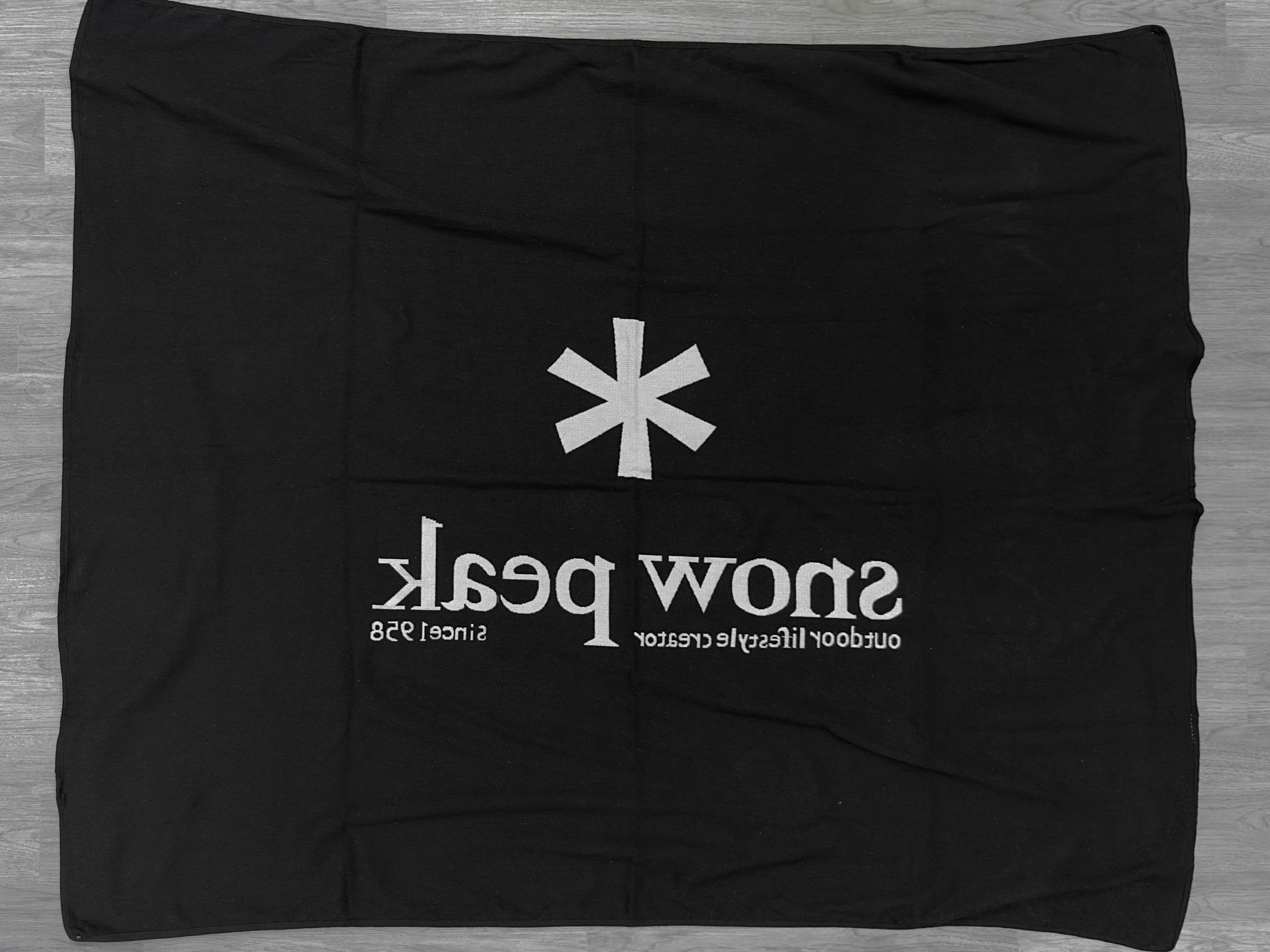 【現貨】snow peak 針織毛毯  露營必備 冬天必備 露營毯 針織毯 空調毯 桌巾 地毯