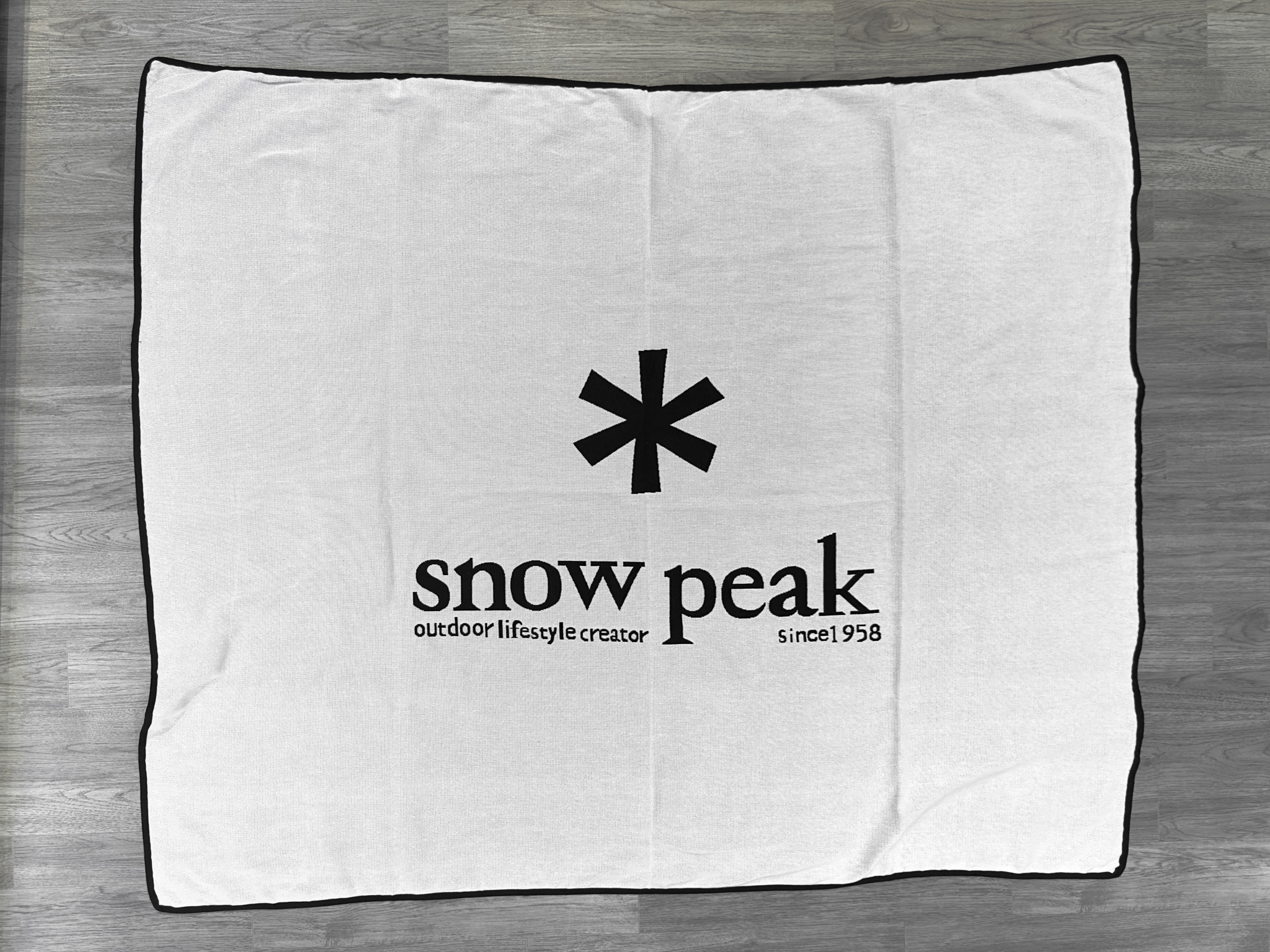 【現貨】snow peak 針織毛毯  露營必備 冬天必備 露營毯 針織毯 空調毯 桌巾 地毯