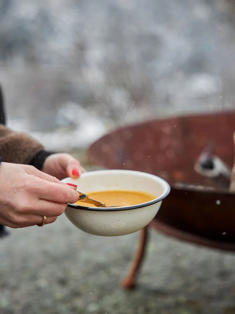 Sagaform-Doris 琺瑯餐具,米白色款,琺瑯碗,露營喝熱湯,滿滿儀式感