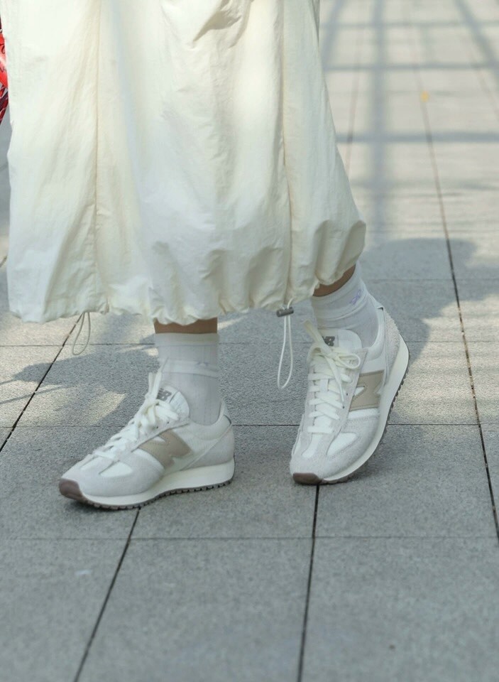 NEW BALANCE 471 NB 奶茶粉 米白 米灰 IU同款 U471KAA