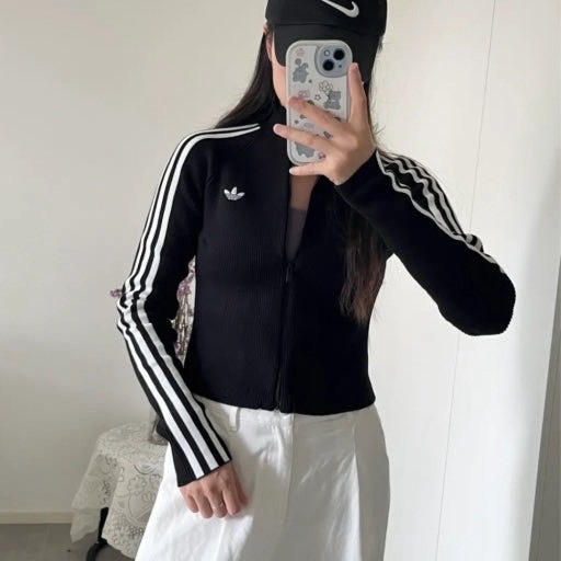 【Luxury】ADIDAS 愛迪達 短版針織外套 三色可選 拉鏈外套 顯瘦合身 新款 正品代購 三條槓 黑 灰 綠