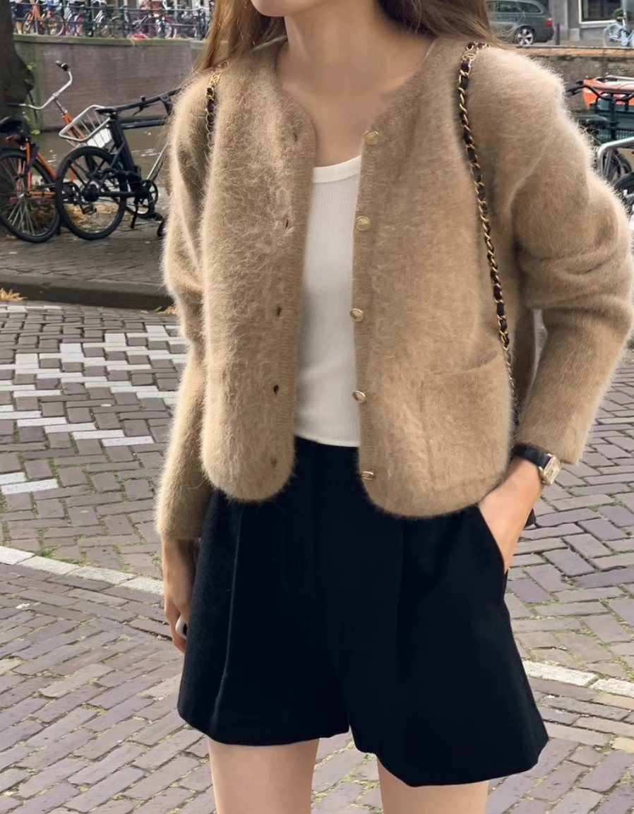 ᴷᴼᴿᴱᴬ 🇰🇷Ounce溫柔氣質款軟綿蓬鬆毛絨外套(兩色)