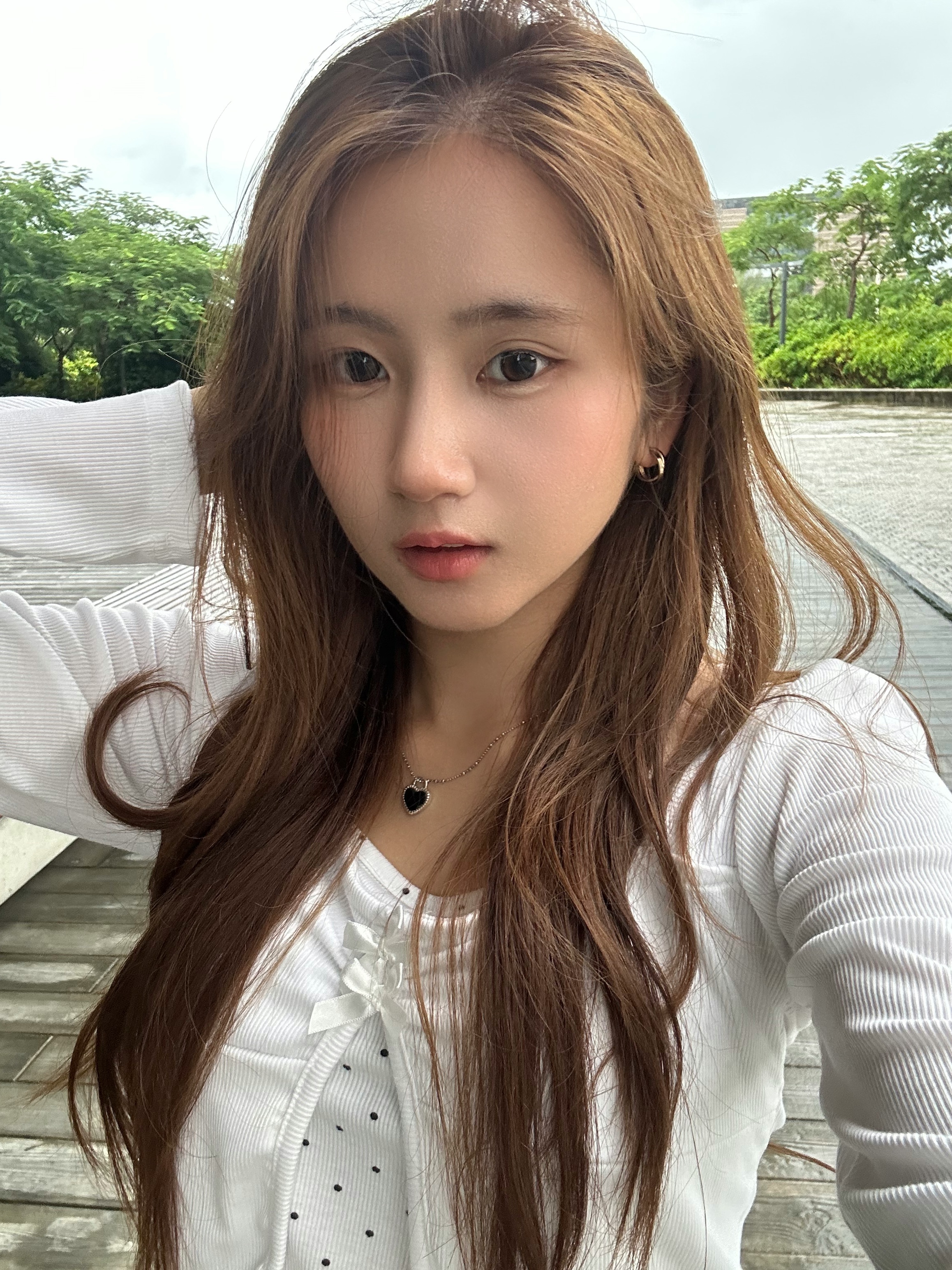 蝴蝶結掛頸波點假兩件上衣