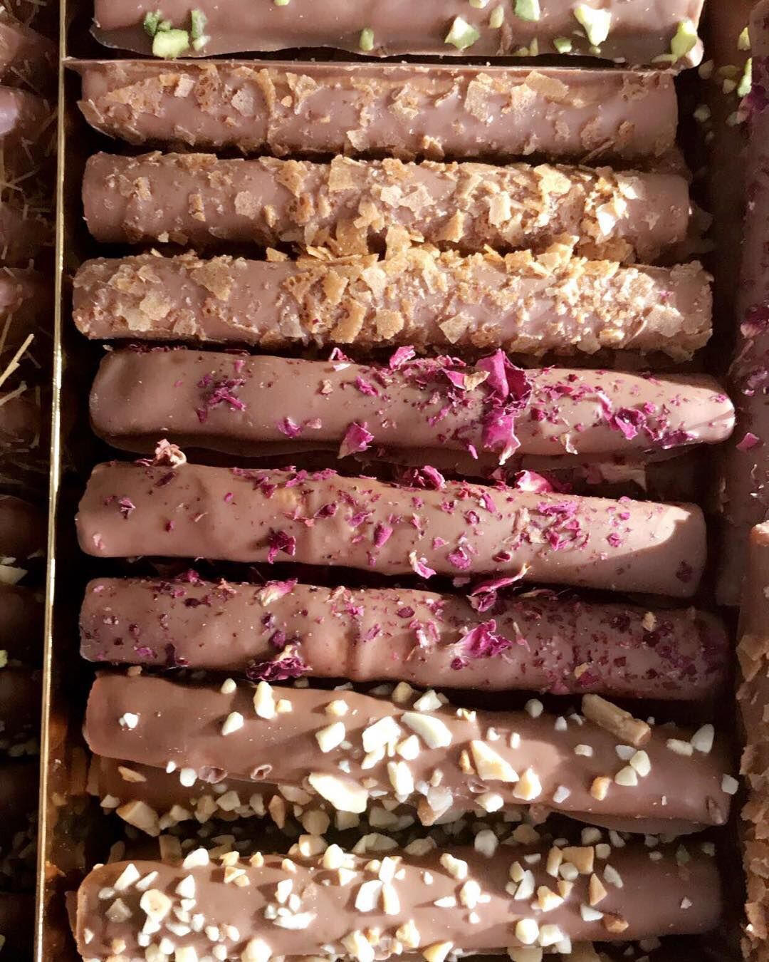 杏仁、開心果和角豆口味威化餅乾