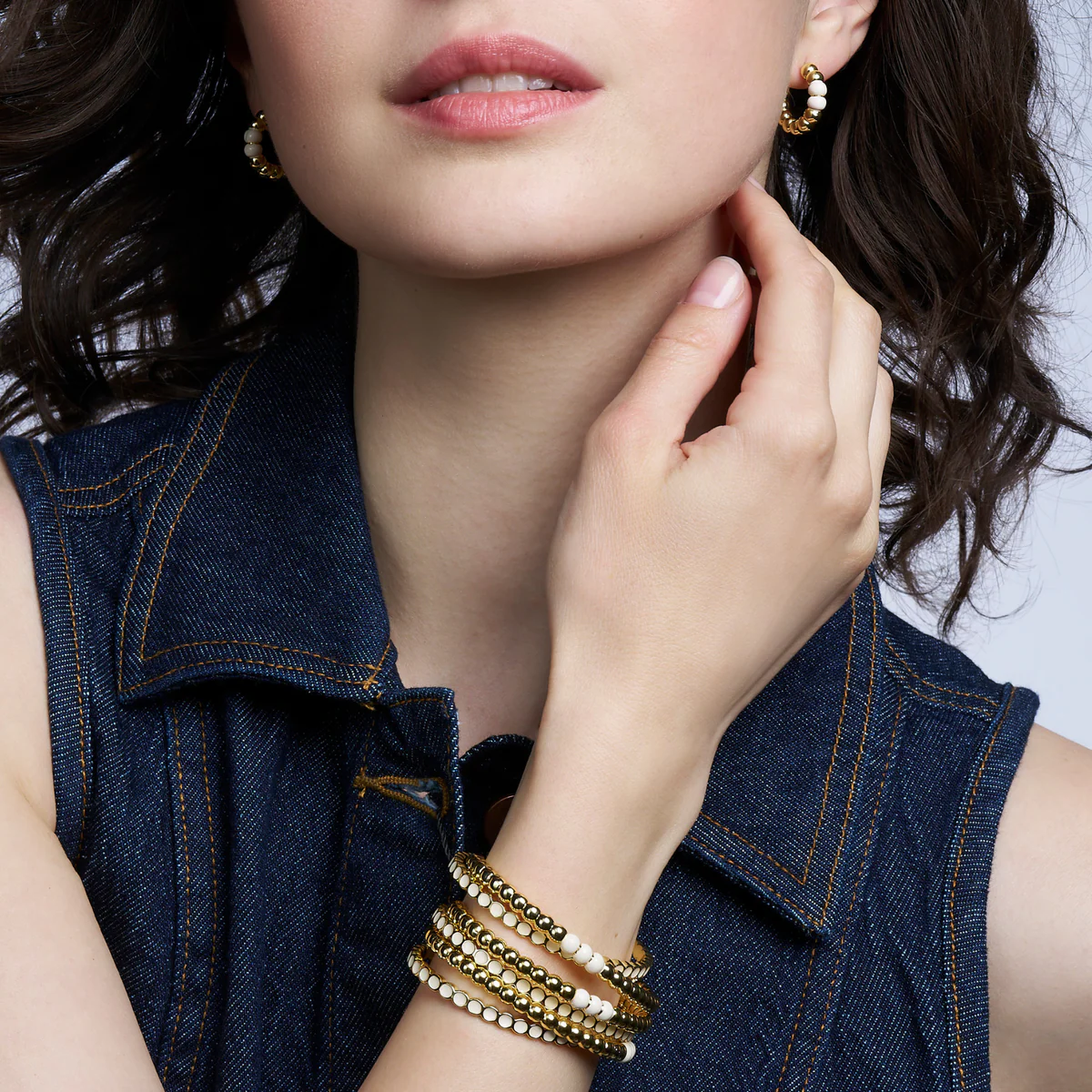 1BU0407-055 [BANGLEUP] Mini Lumi Pearl Hoop Earrings - Sand White #BUP22-LMP-OCRS03 (EU)