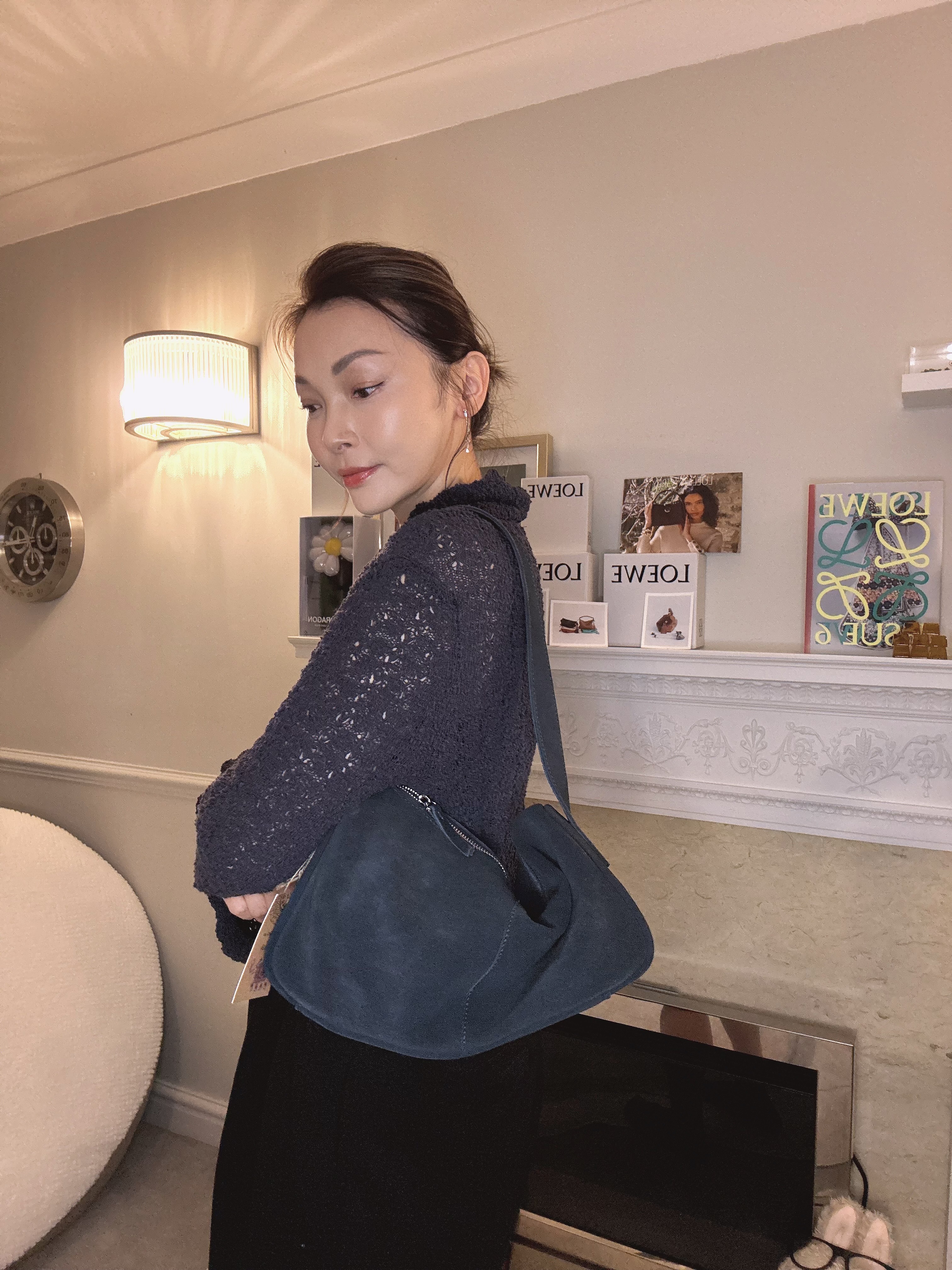 英國代購 (獨立訂單)-MERCER & MADISON Blue Suede Shoulder&nbsp;Bag