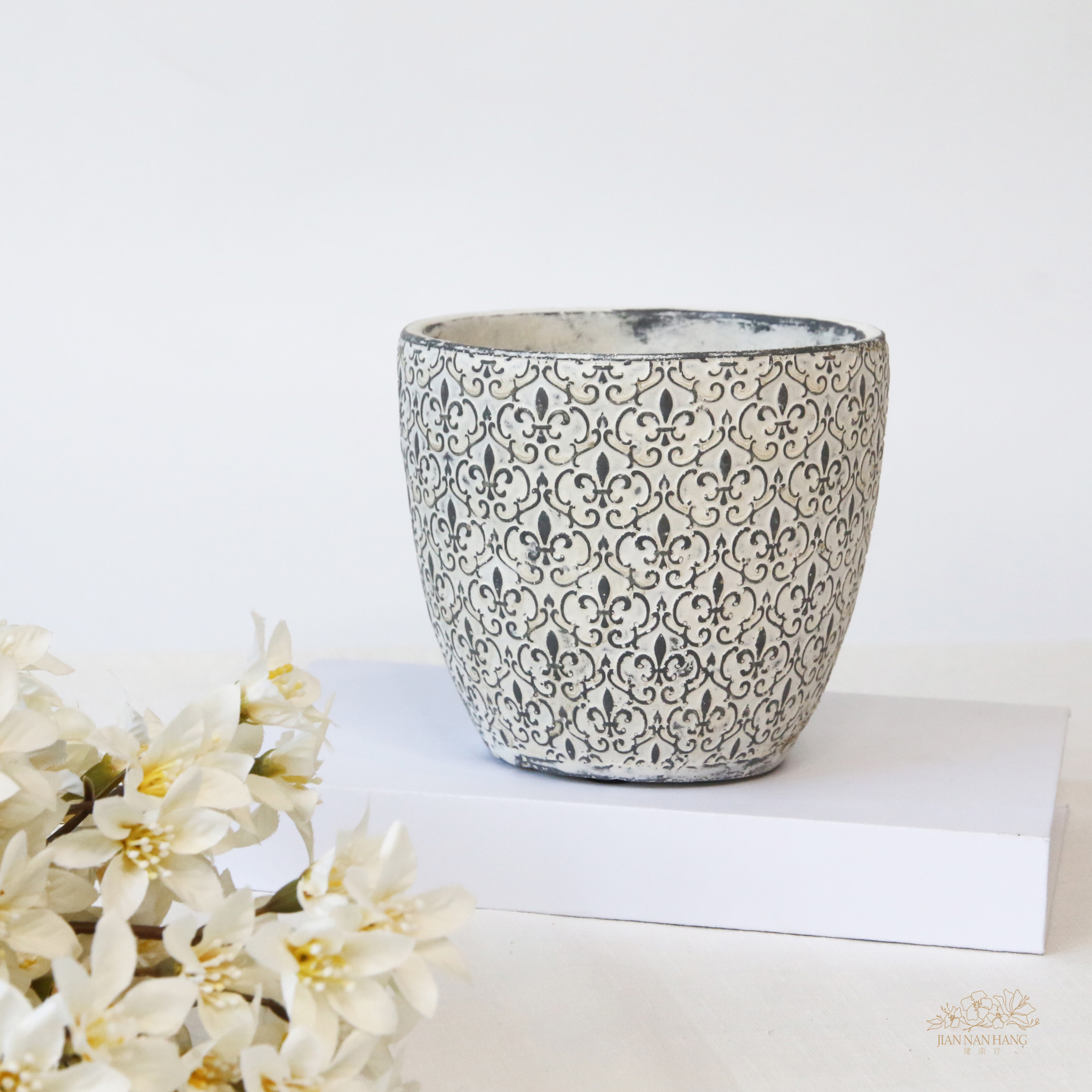 水泥花器 雕花造型