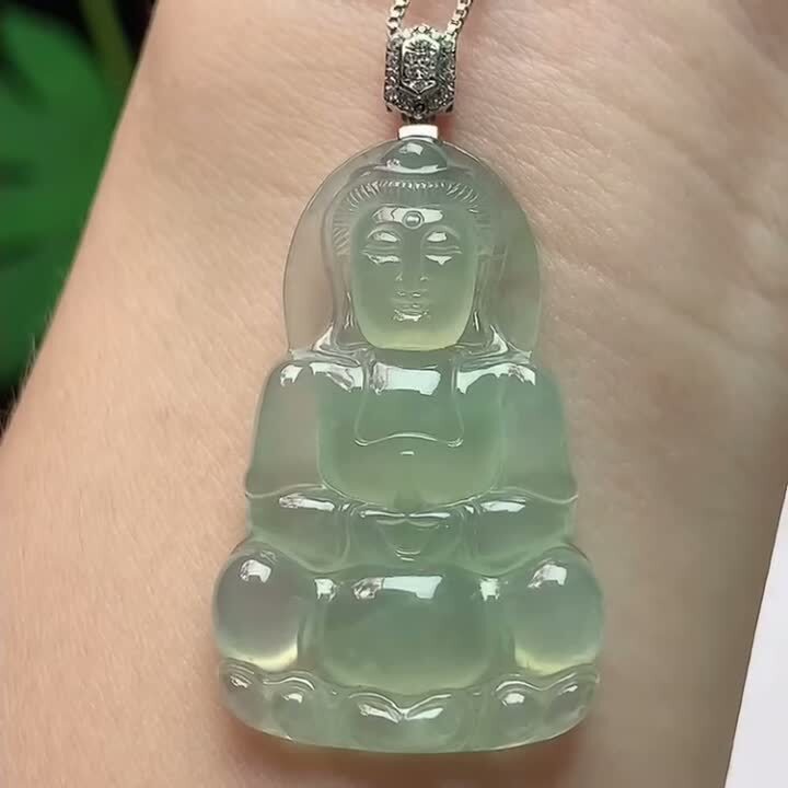 920341 翡翠冰種晴底觀音