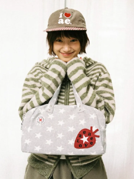 【代購】AEAE EMBROIDERY TOTE BAG 草莓刺繡托特包 通勤包 肩背包 星星 格紋 草莓 托特包 復古