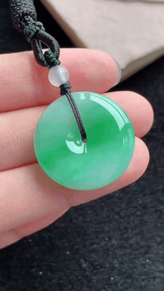 920750 翡翠冰綠飄花平安扣 (24.2mm直徑)