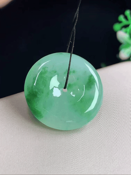 9204044 翡翠冰飄綠平安扣 (24mm直徑)