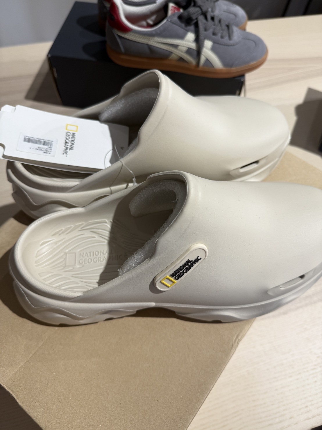 【零碼出清】National Geographic 象牙色懶人鞋｜N232USD020｜戶外鋸齒防滑底｜26CM