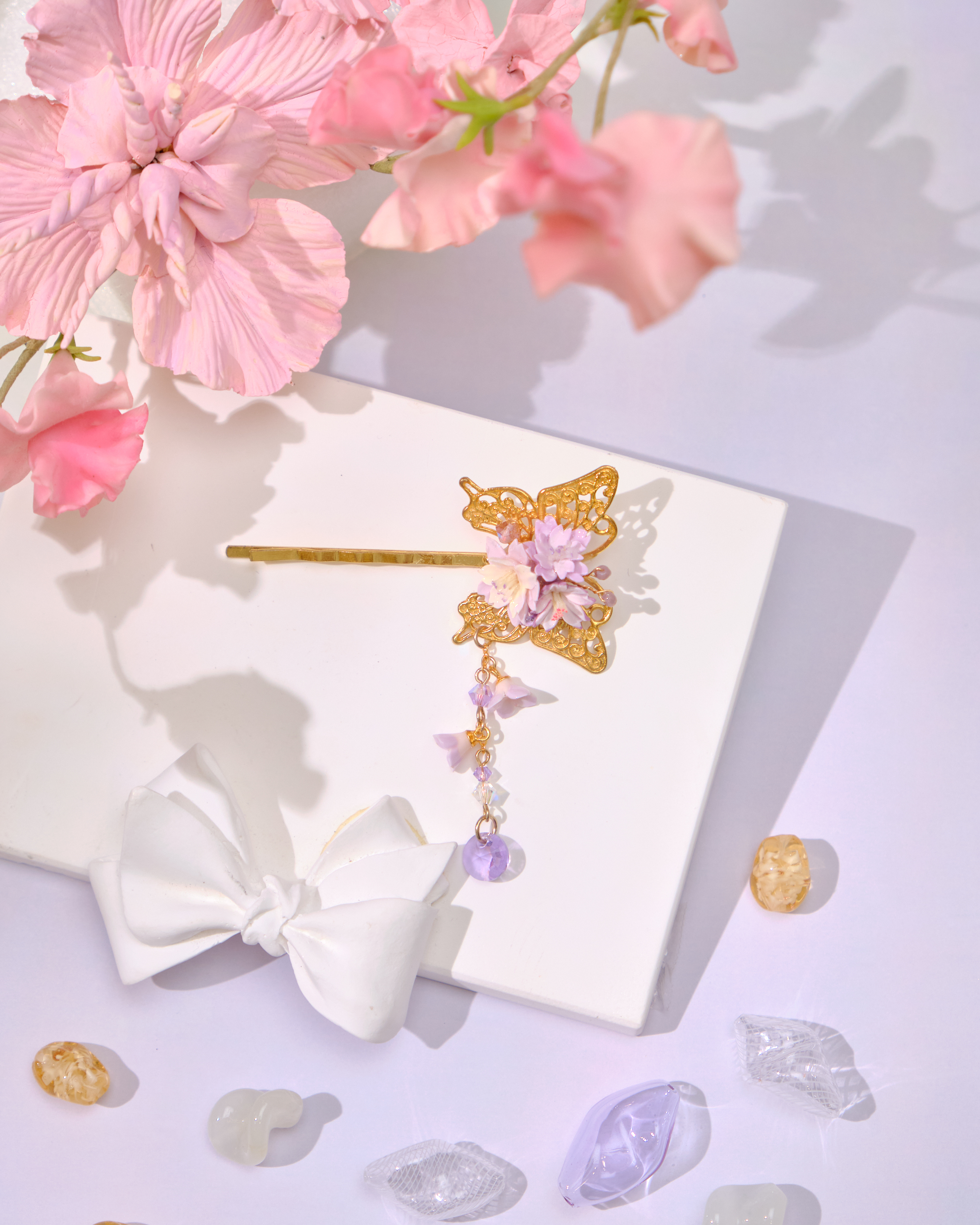 12803 粉嫩花束發夾配吊飾