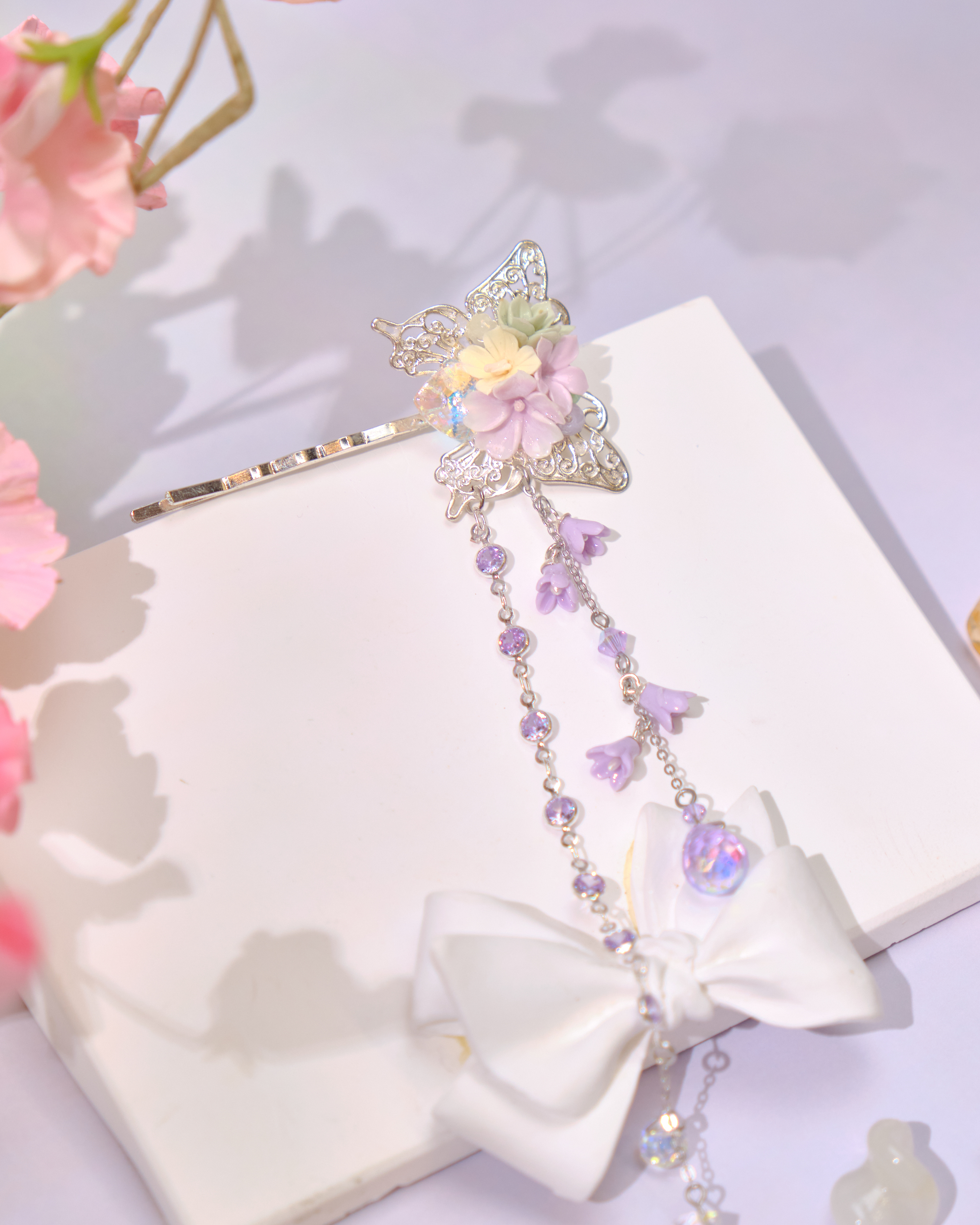12798 粉嫩花束發夾配吊飾