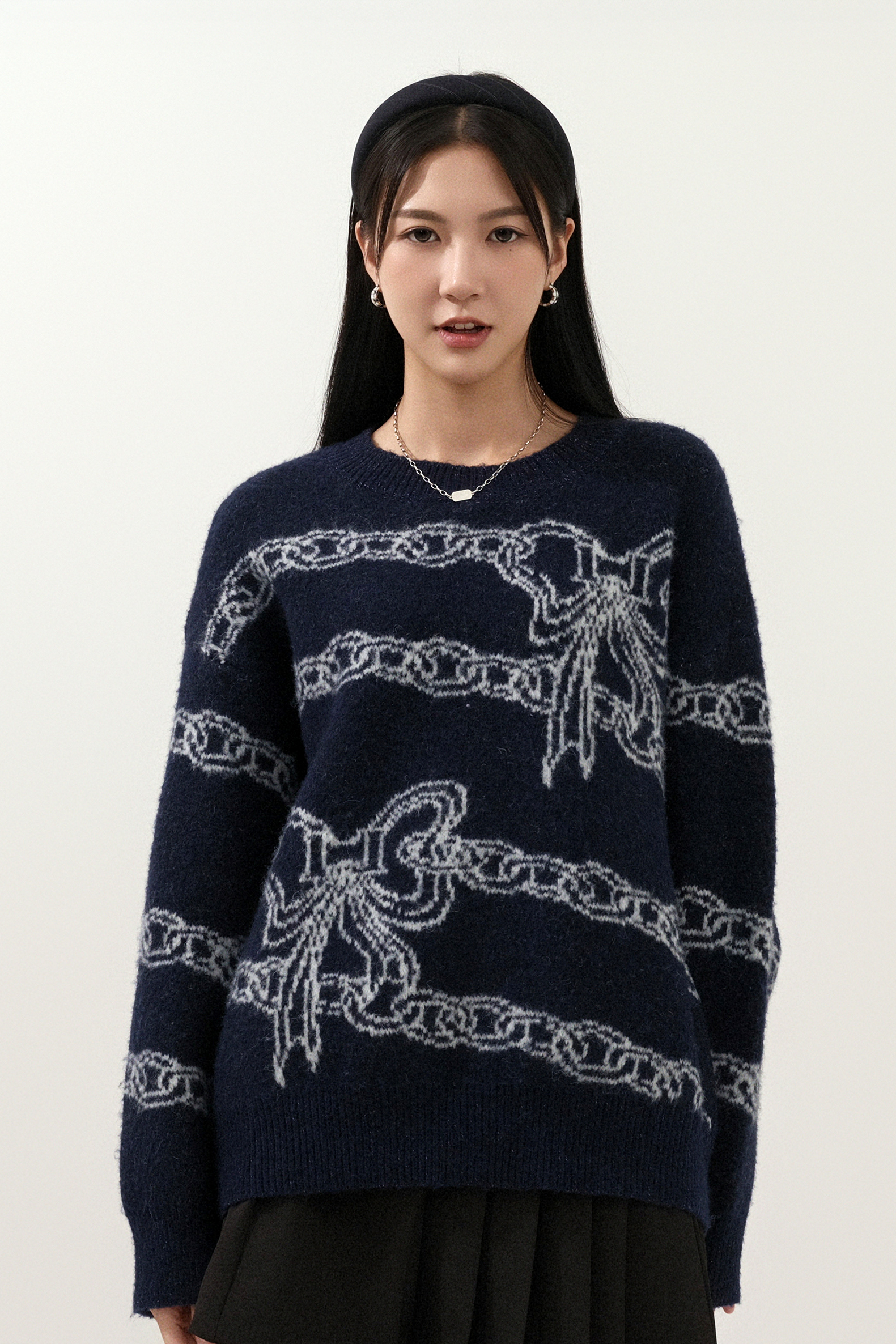 H蝴蝶結鎖鏈織花冷衫 (現貨款式）