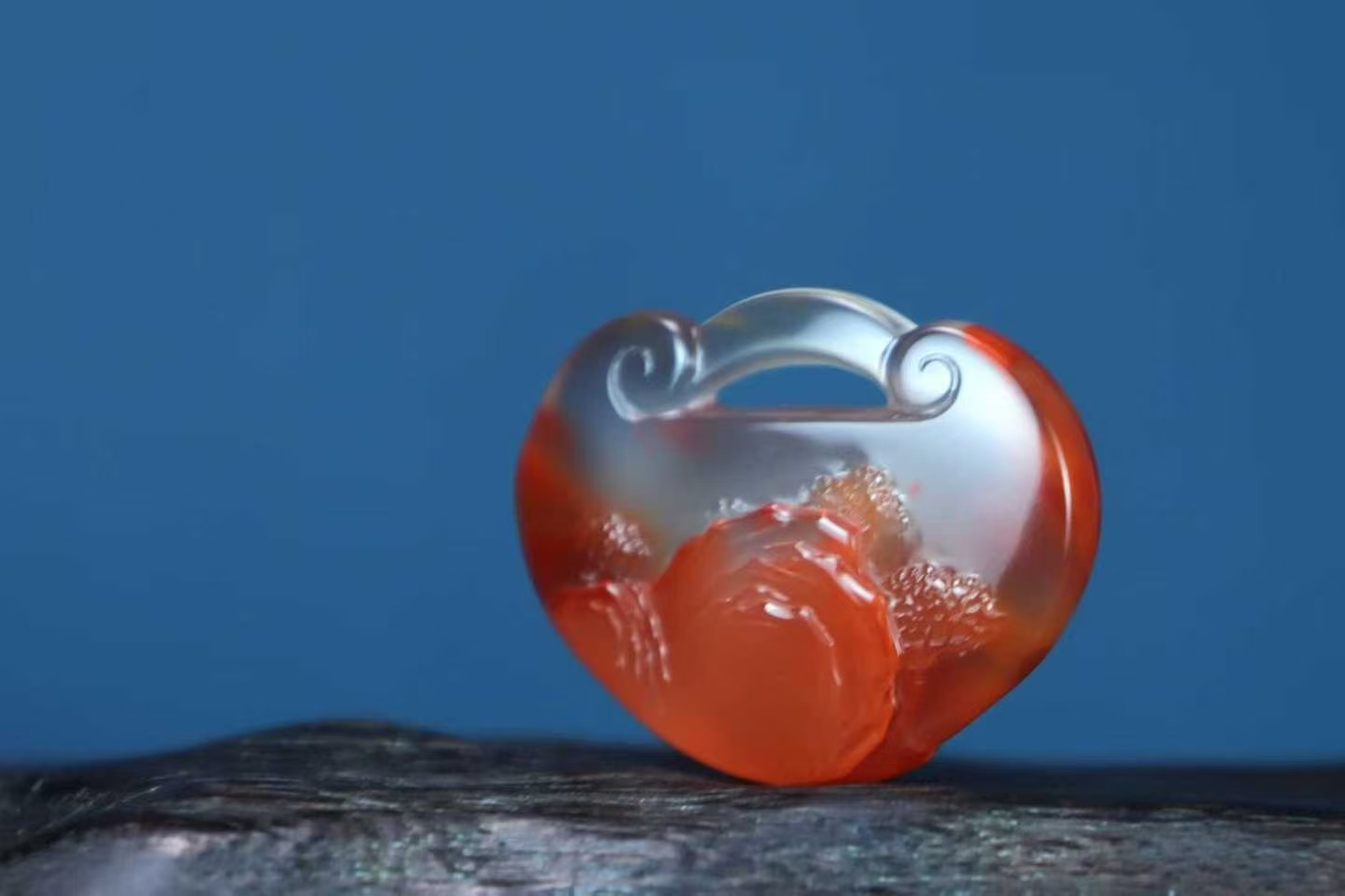 92023 南紅山水如意鎖