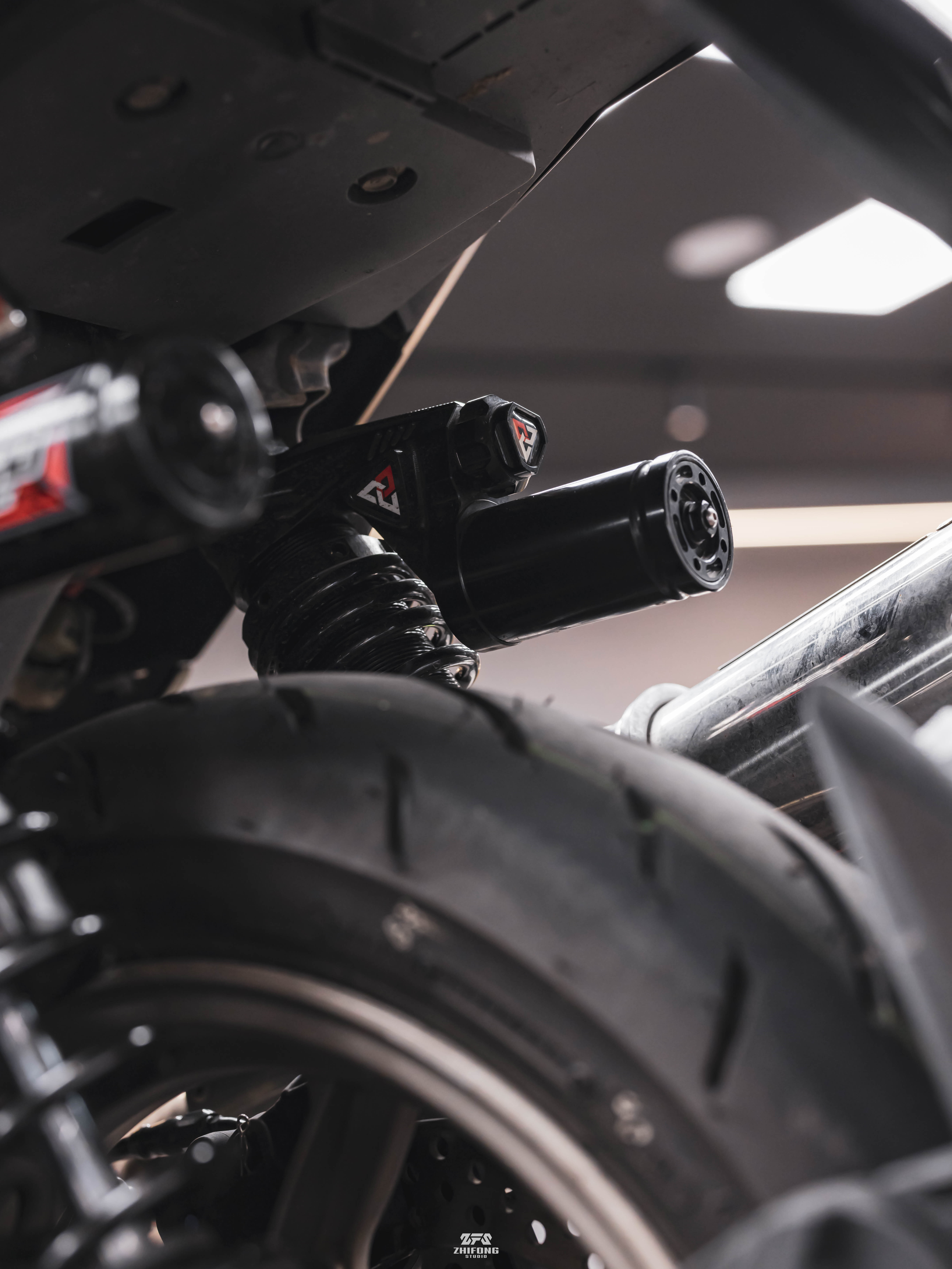 【 CCD 】C03Z 雙槍斜瓶後避震 C03MZ 中置氣瓶後避震