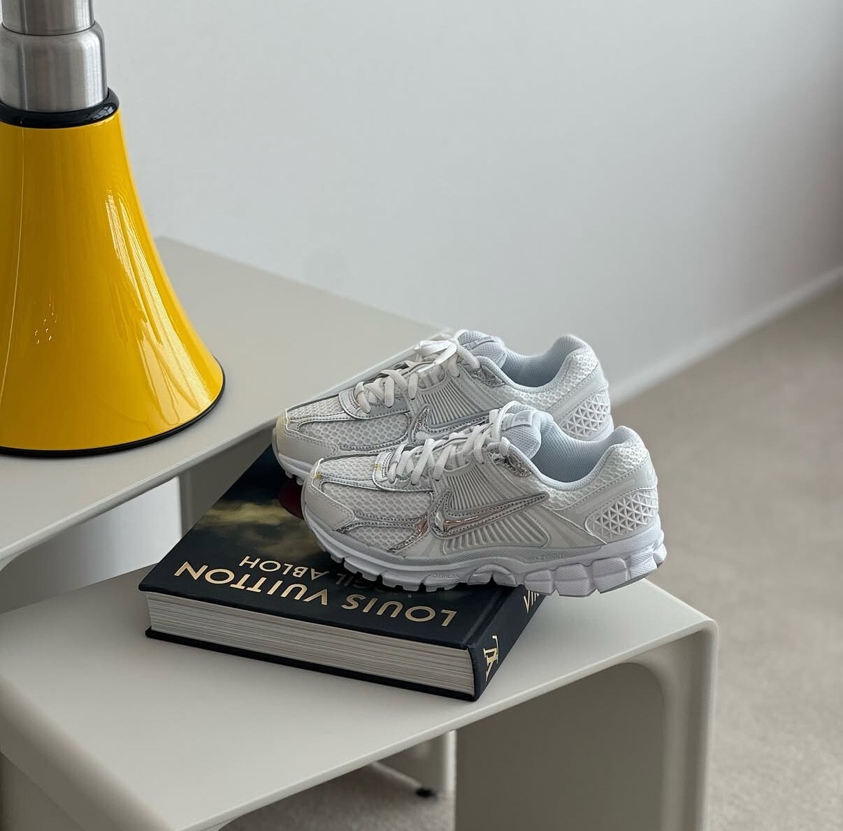 W Nike Zoom Vomero 5 Chrome Toe 白銀 液態銀 冰雪 女鞋 HF7723-100