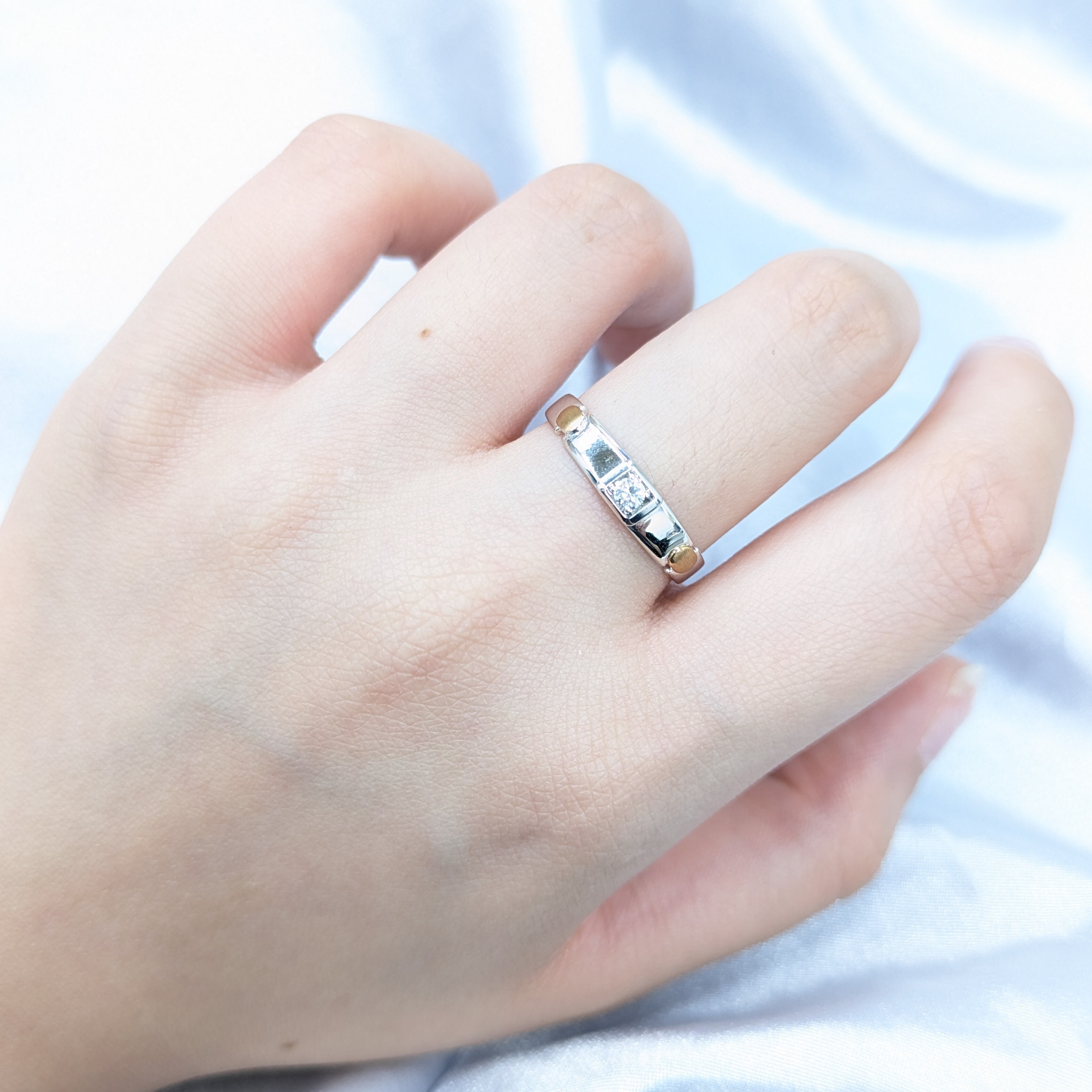 18K Gold 0.06ct Diamond Ring