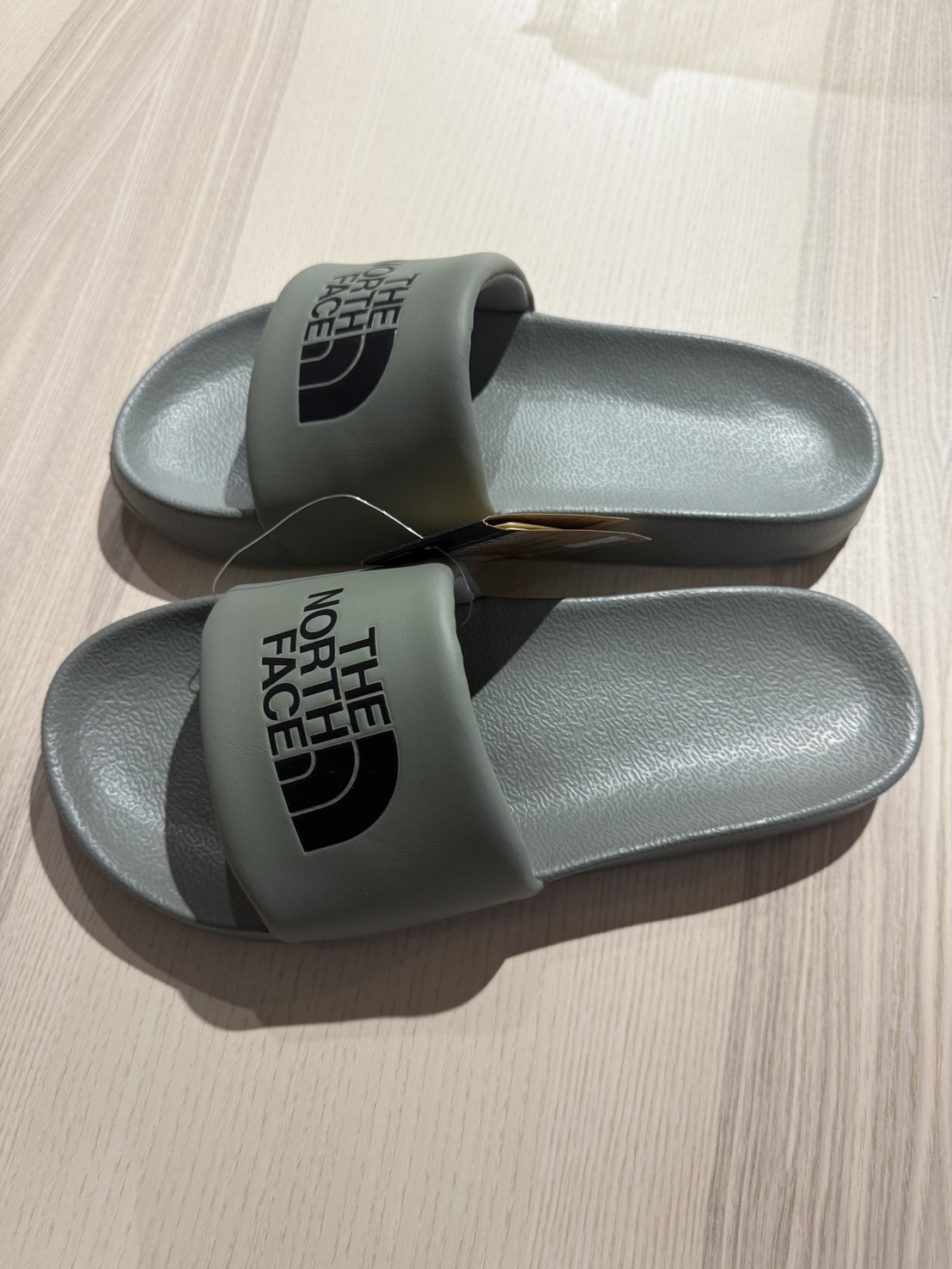 【換季出清】THE NORTH FACE 軍綠 LOGO 拖鞋 28CM