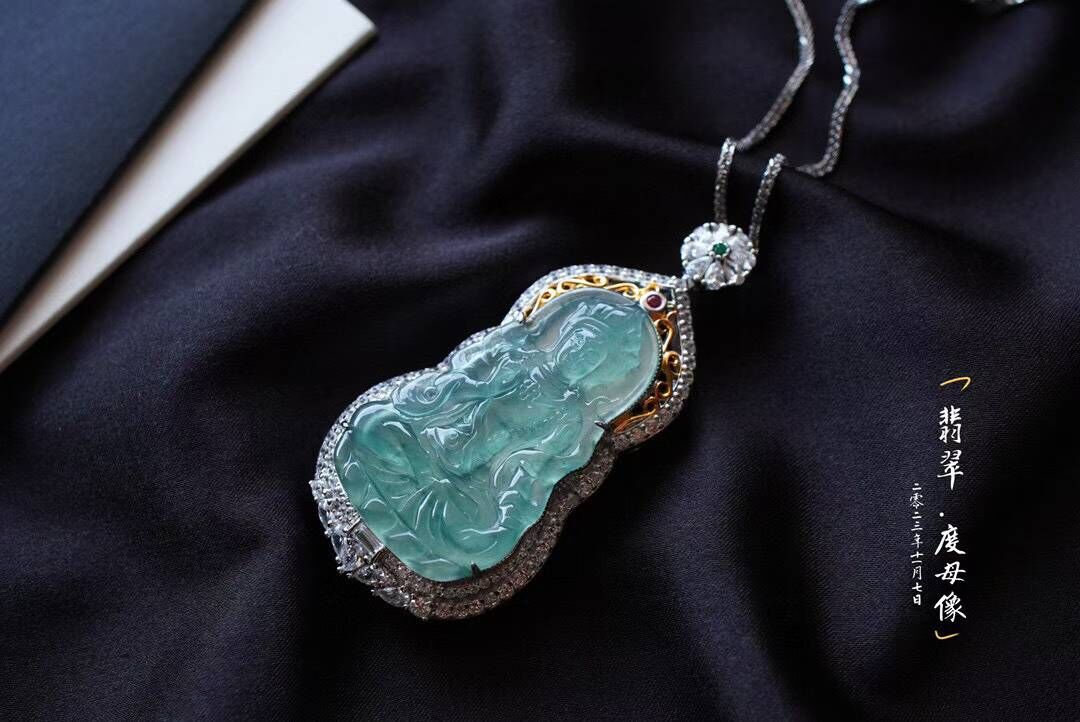92581 翡翠冰藍水度母吊墜