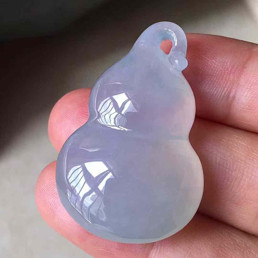 925552 翡翠冰種葫蘆吊墜