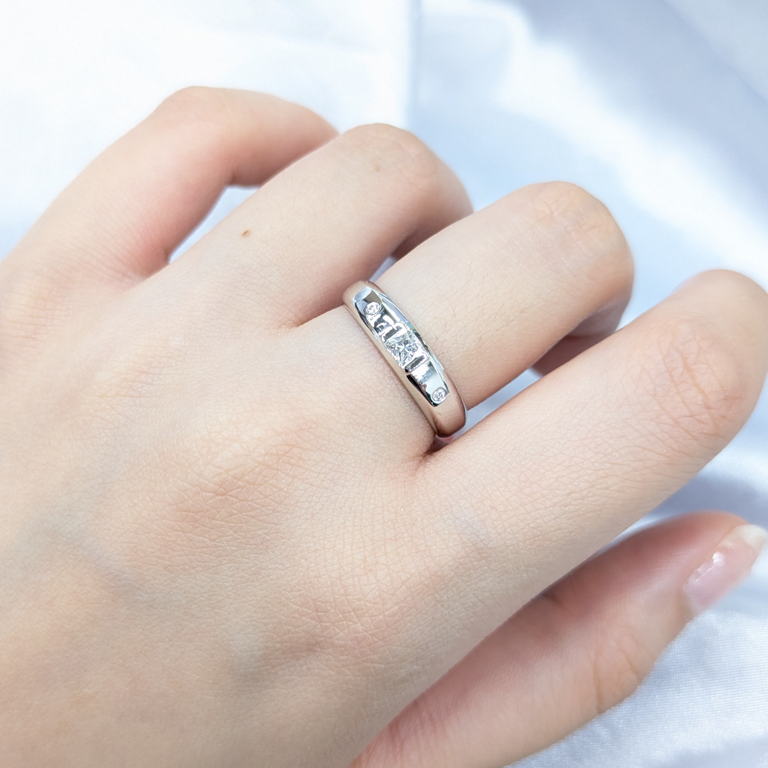 18K White Gold 0.16ct Princess Cut Diamond Ring