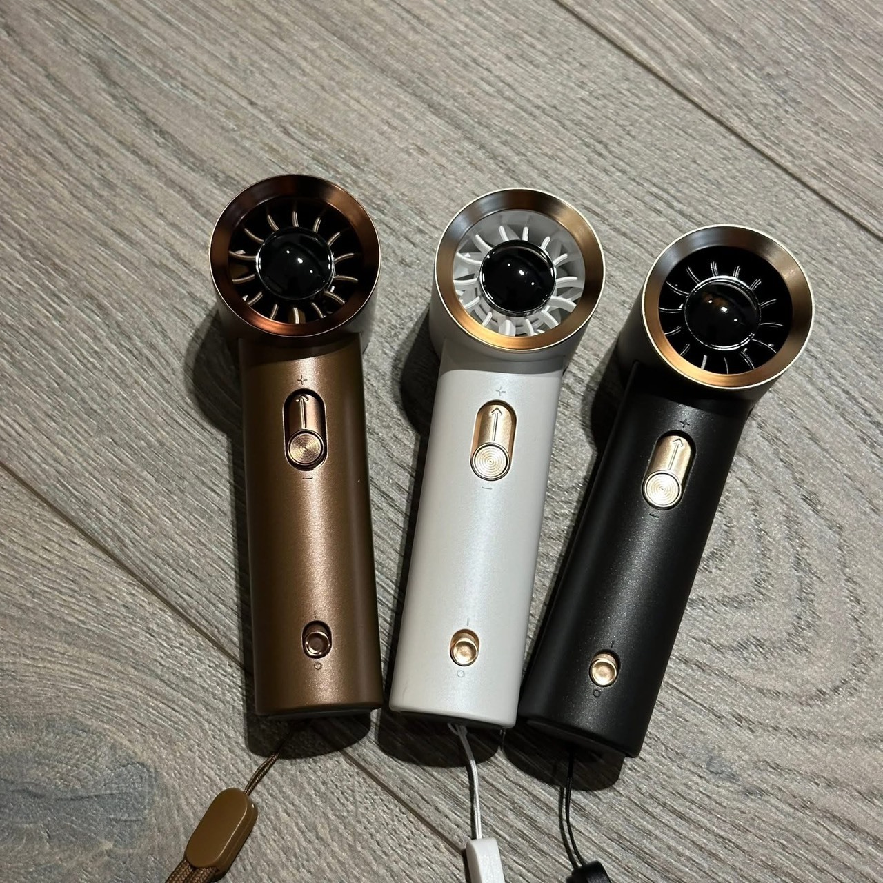 #預購 HODA 輕巧便攜 mini渦輪隨身風扇 三色