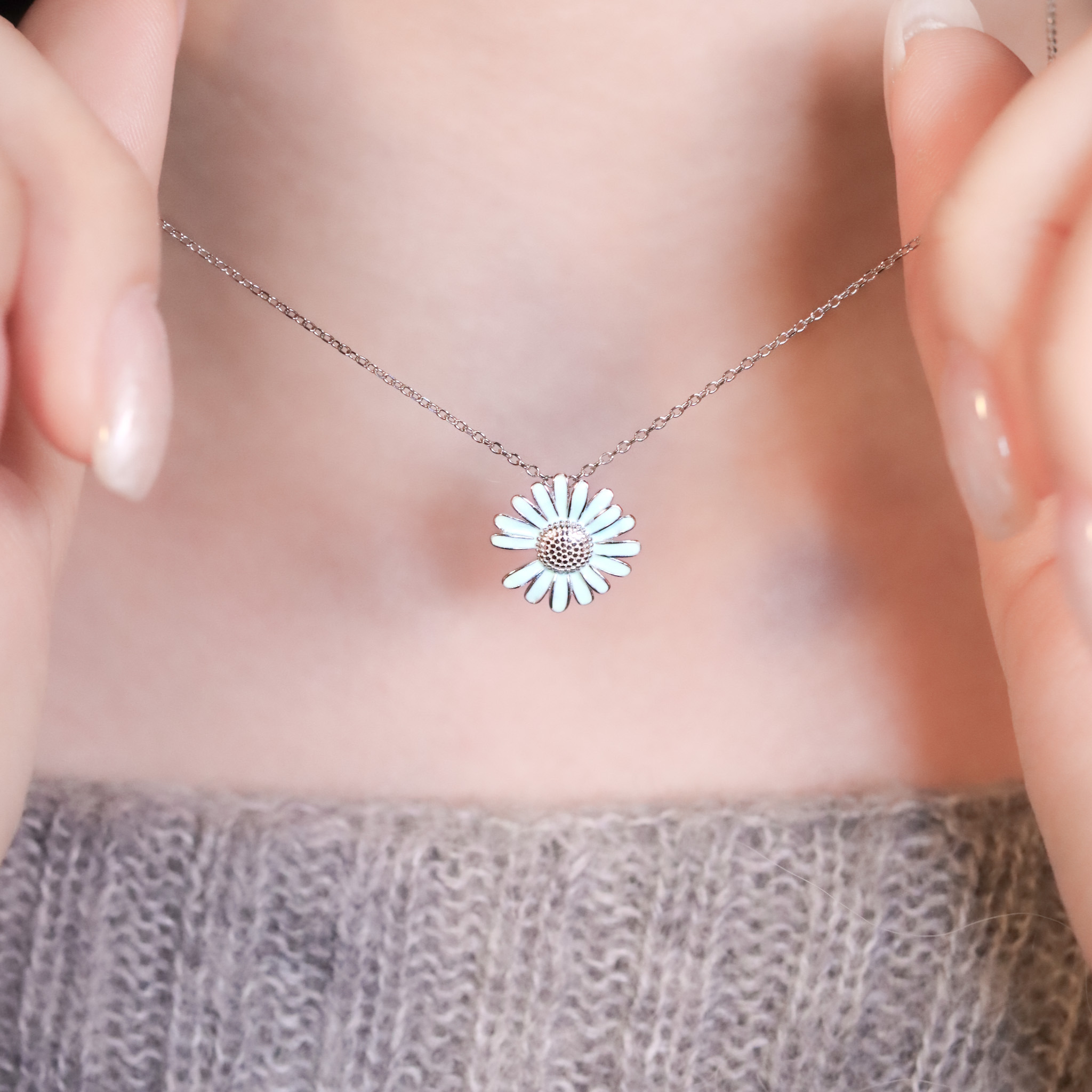 | 925純銀・厚鍍白金 | 薄綠花花項鍊 | NE1506 |